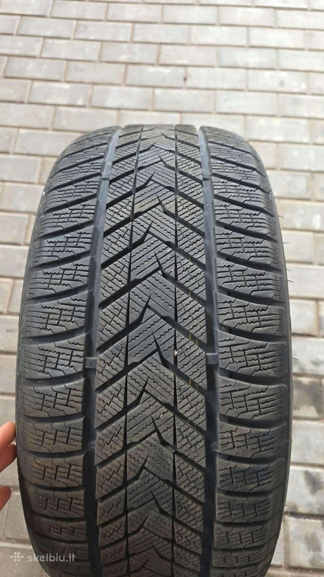 245/40 r19 žieminės