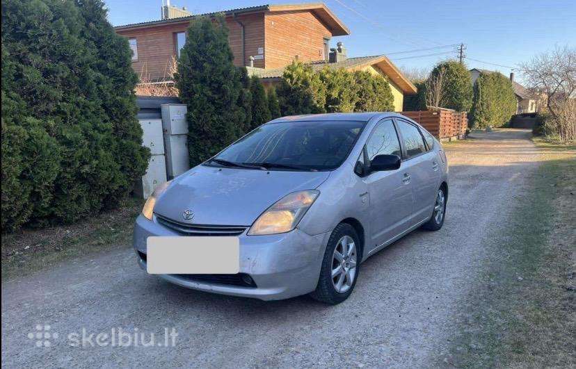 Toyota Prius 100€