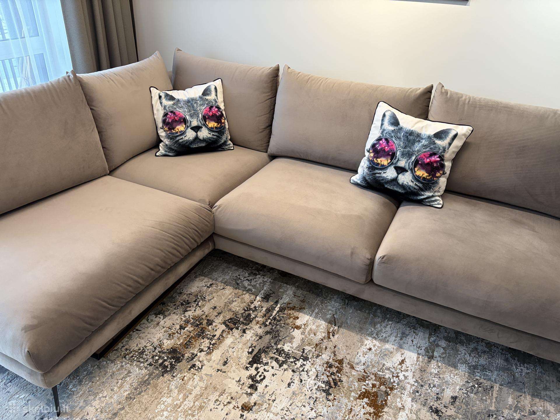 Kampinė sofa Inferno