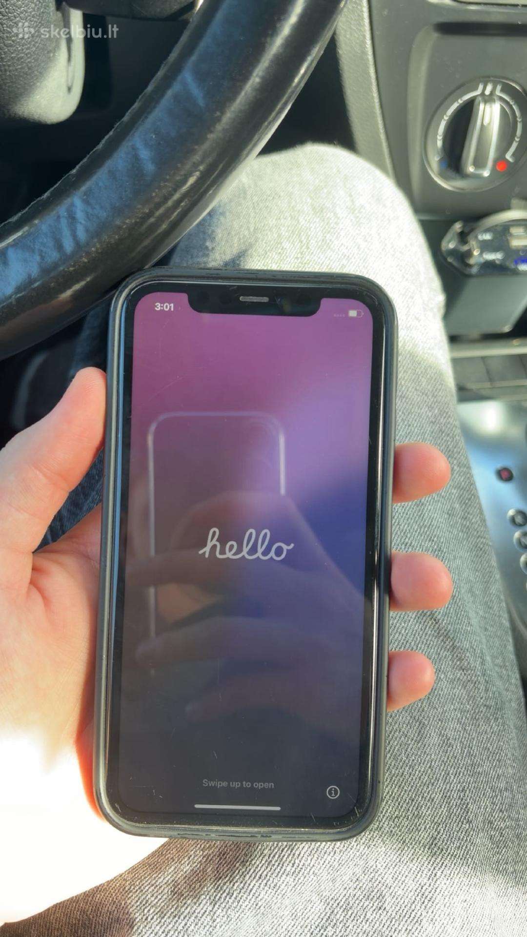 iPhone 11