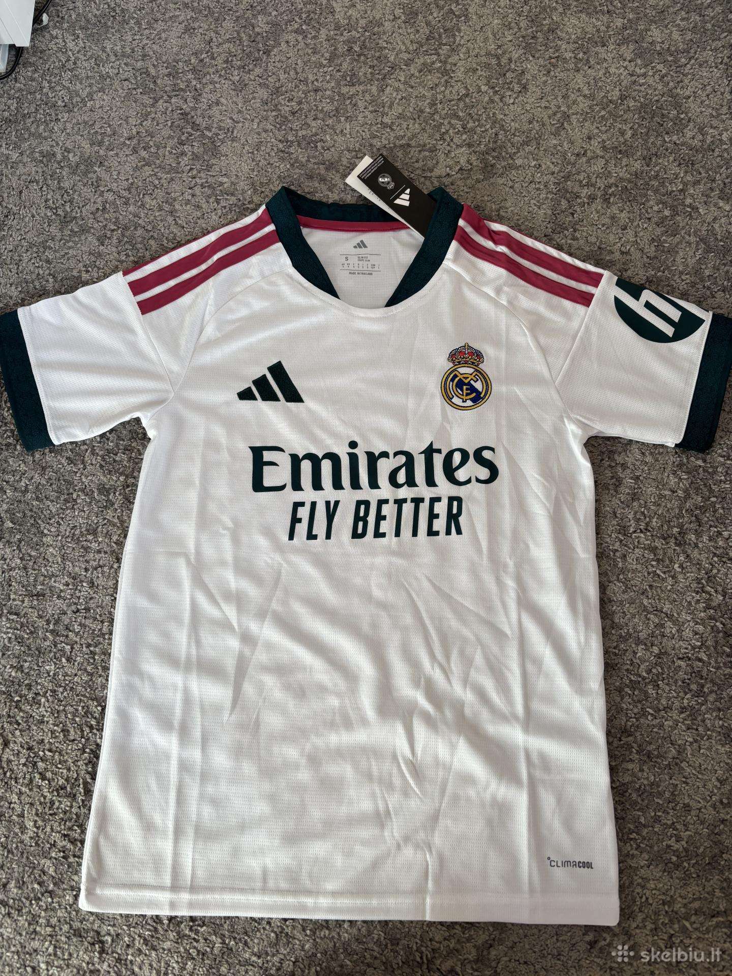 Real Madrid 26-27 home jersey