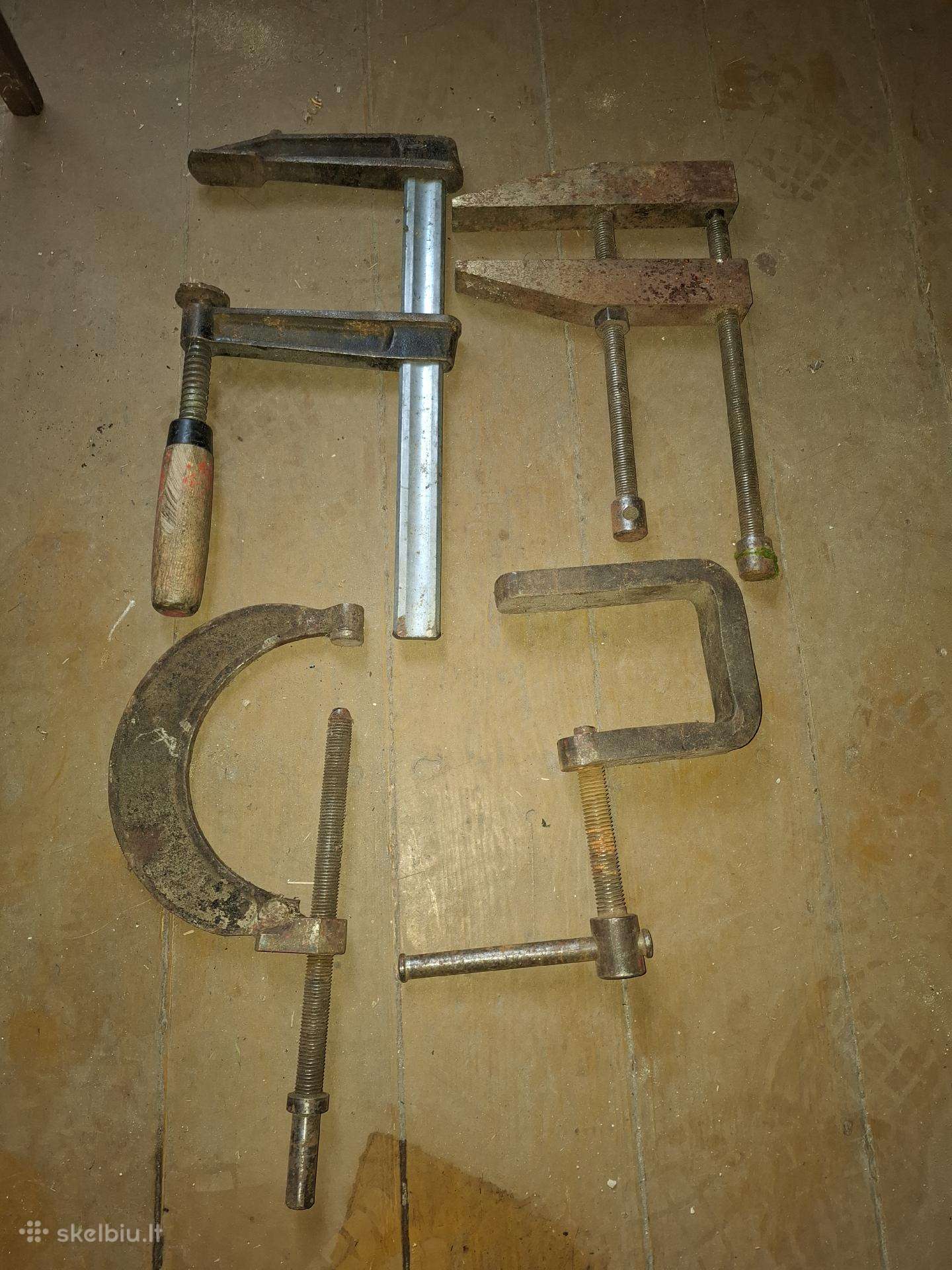 Parduodami metaliniai spaustuvai