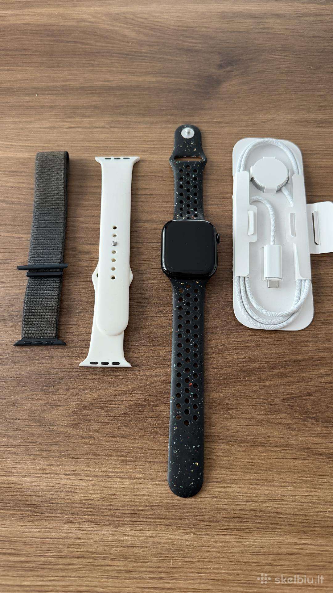 Parduodu apple watch 10. 46mm