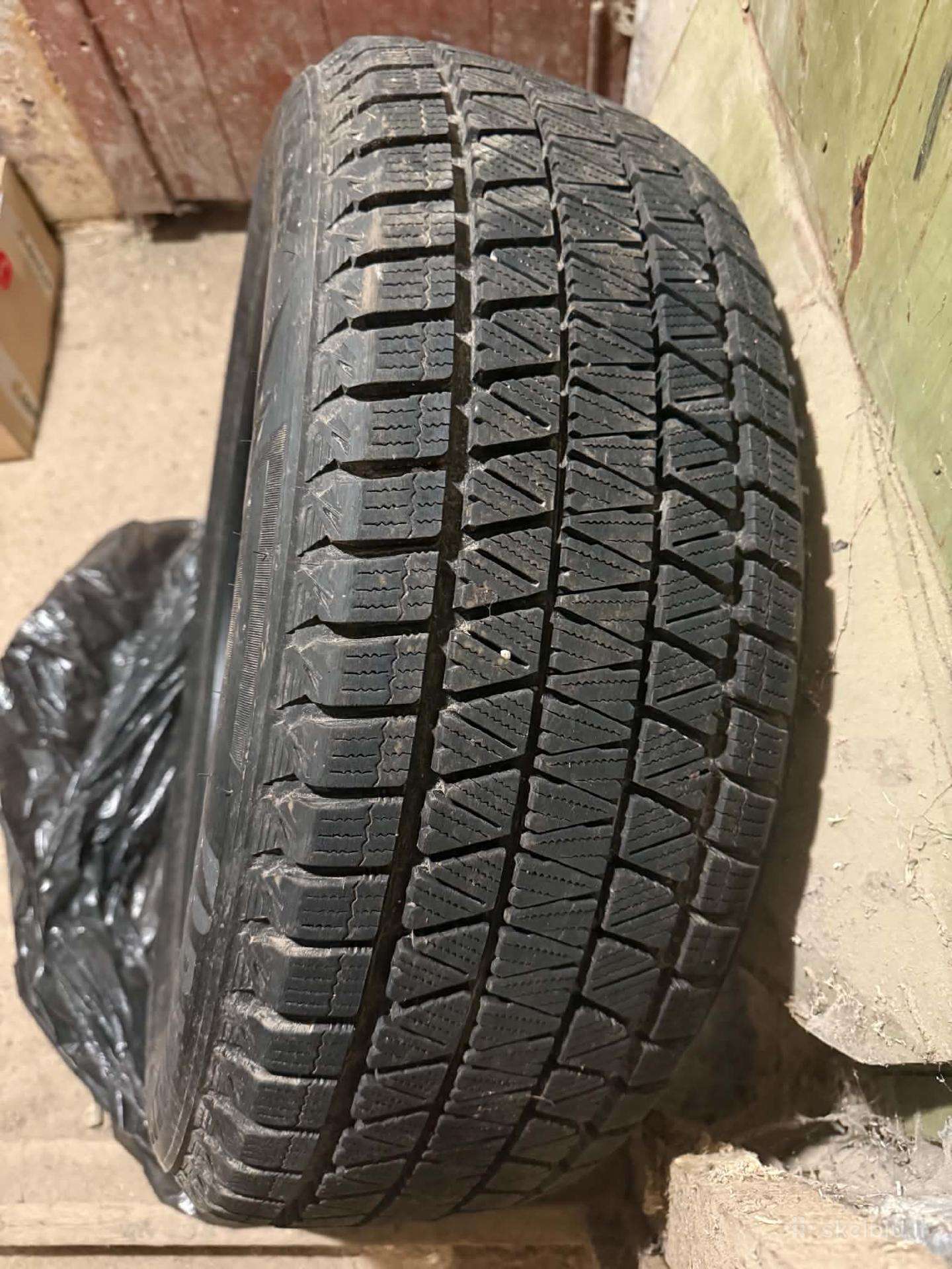 Padangos Žieminės 235/55r20 102t