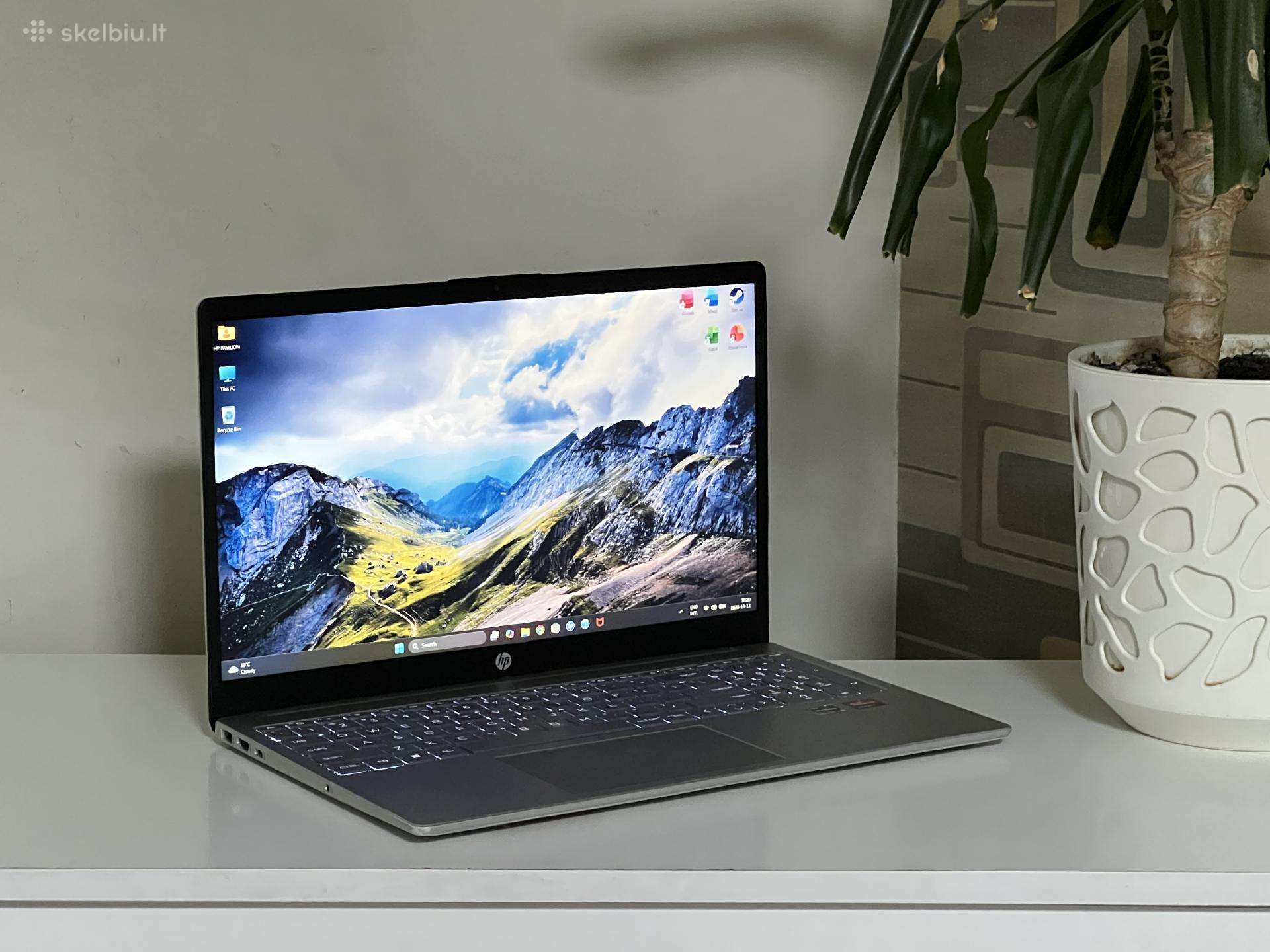 Parduodamas Hp 15 su Ryzen 5-7k, Ddr5, 8gb/256gb.