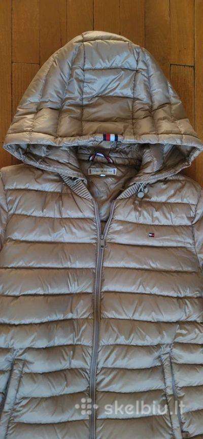 Visai kaip nauja Tommy Hilfiger striukė