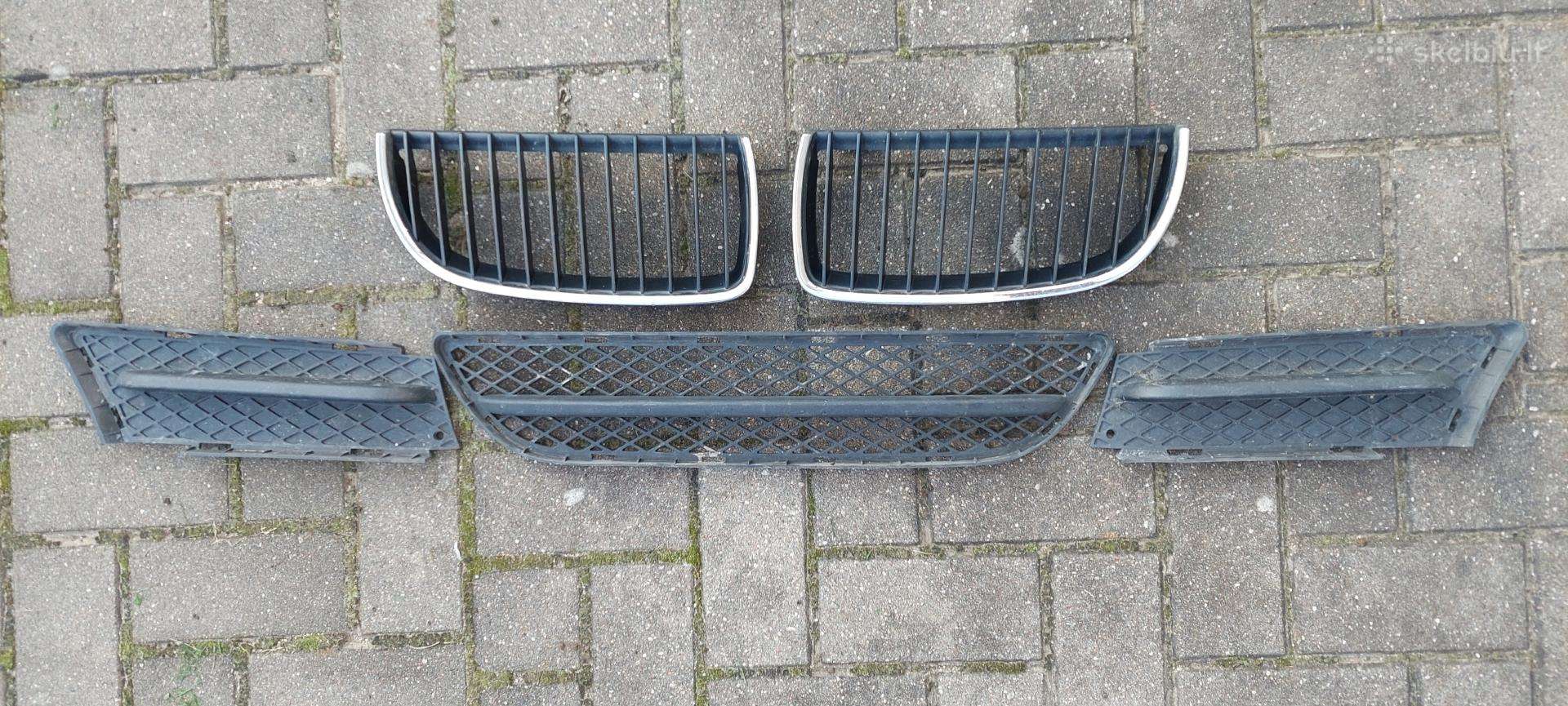 Bmw e90 pre facelift priekinio bamperio grotelės
