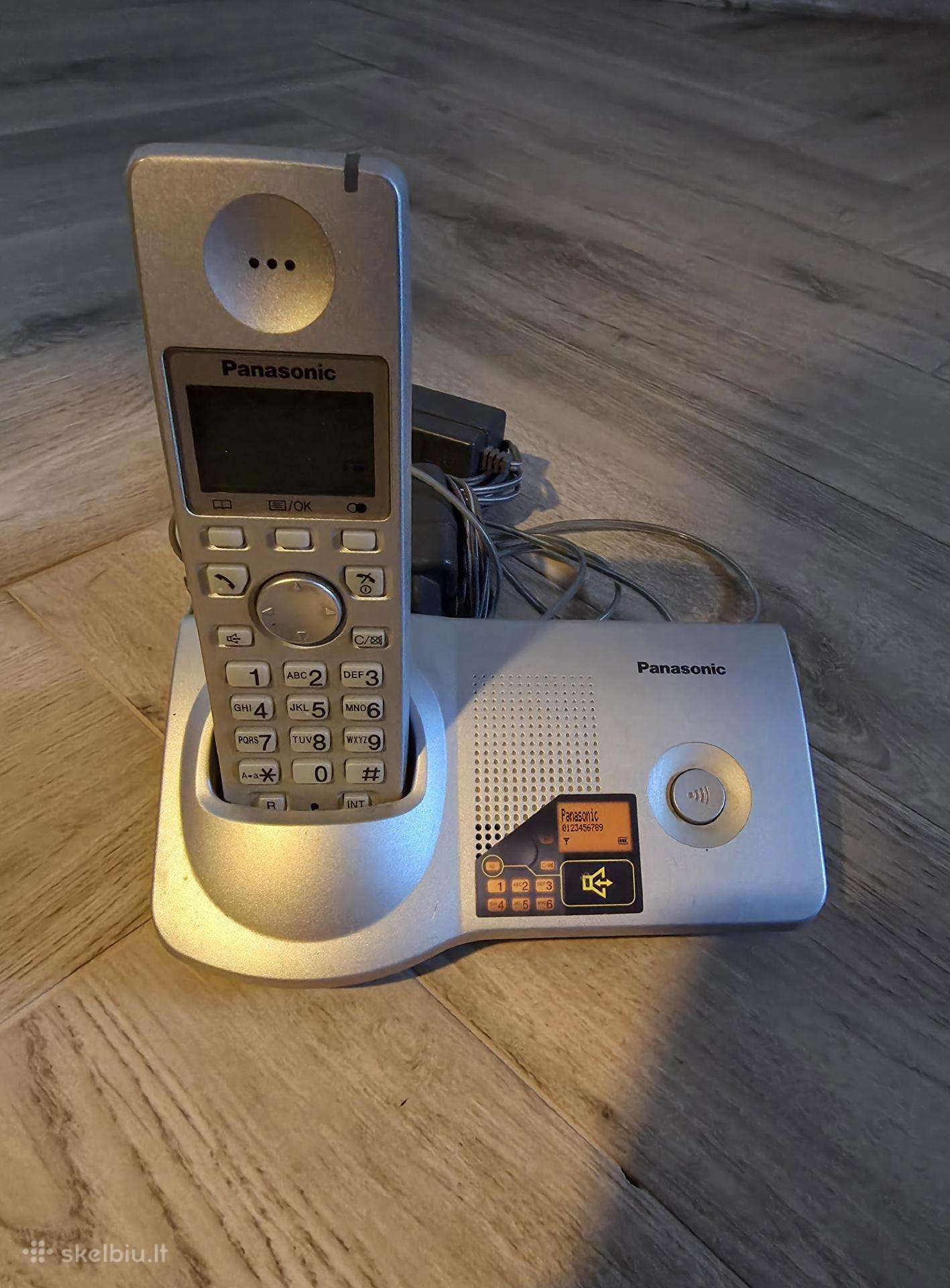 Stacionarus telefonas "Panasonic" su bazė