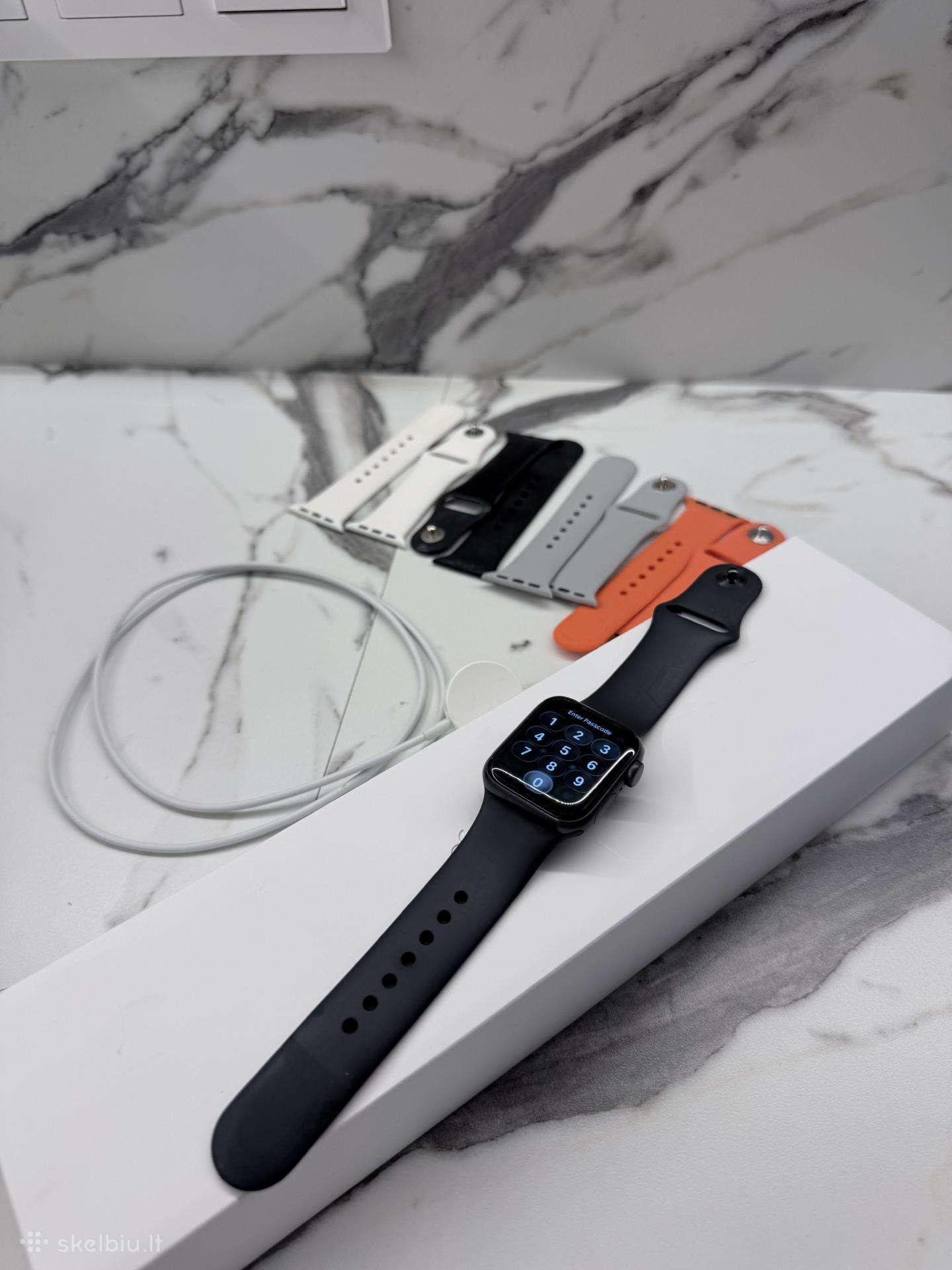 Apple Watch Series 6, 40 mm, Space Gray