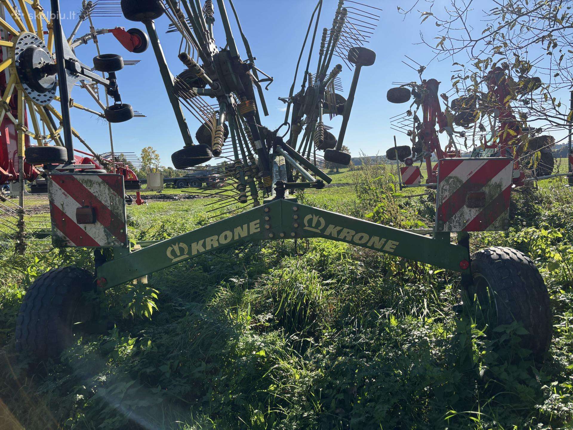 Krone 807, grābekļi