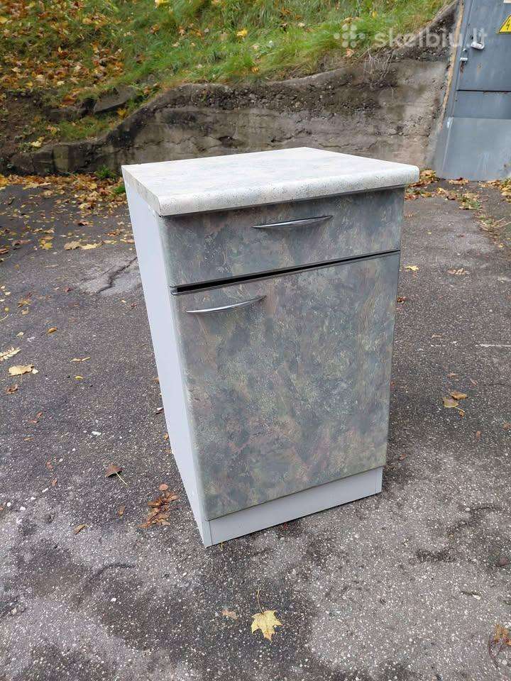 Virtuvės spintelės.
