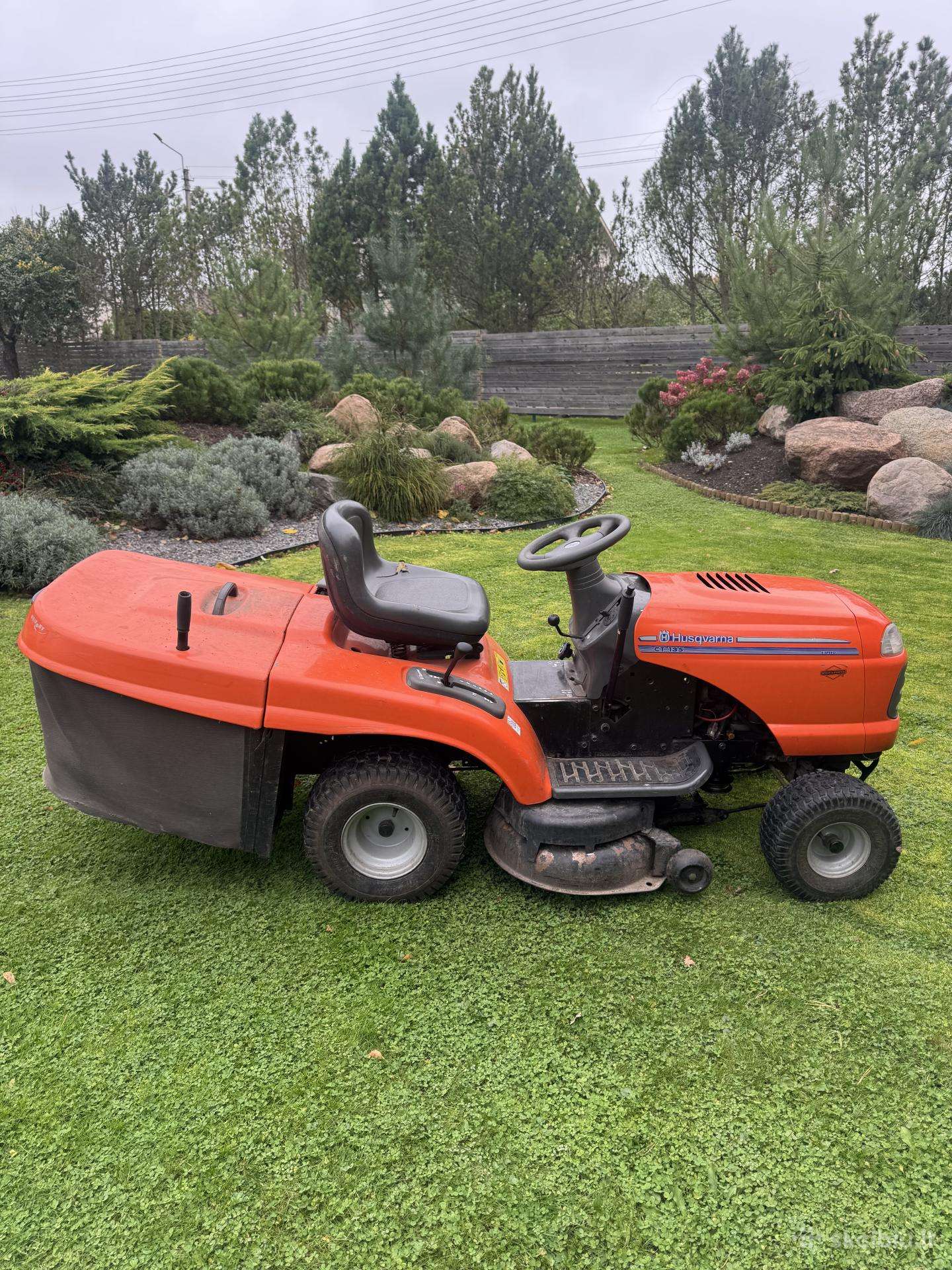 Vejos pjovimo traktoriukas Husqvarna Ct 135