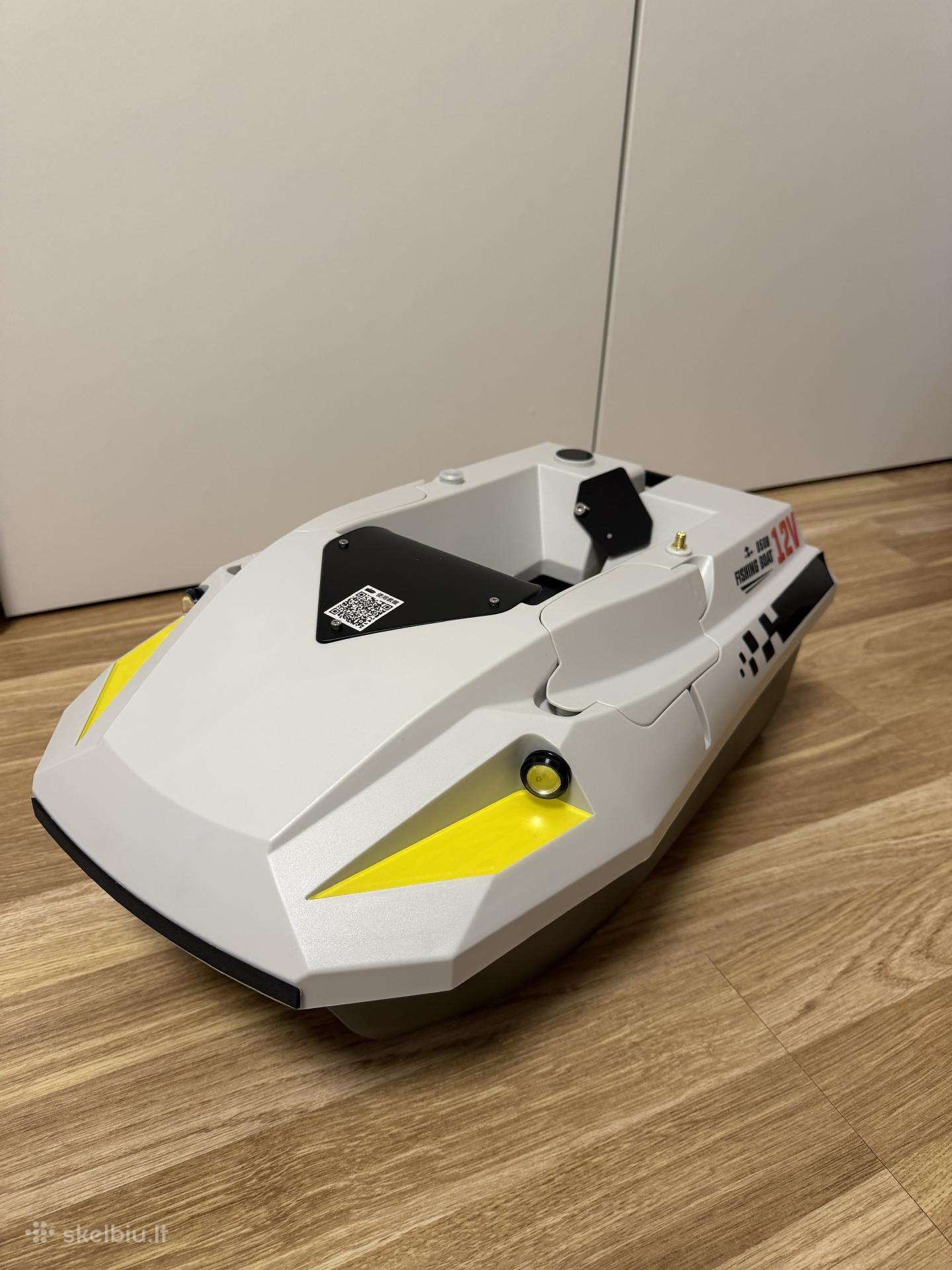D50b Pašaro jauko gabenimo laivelis su GPS ir 2x
