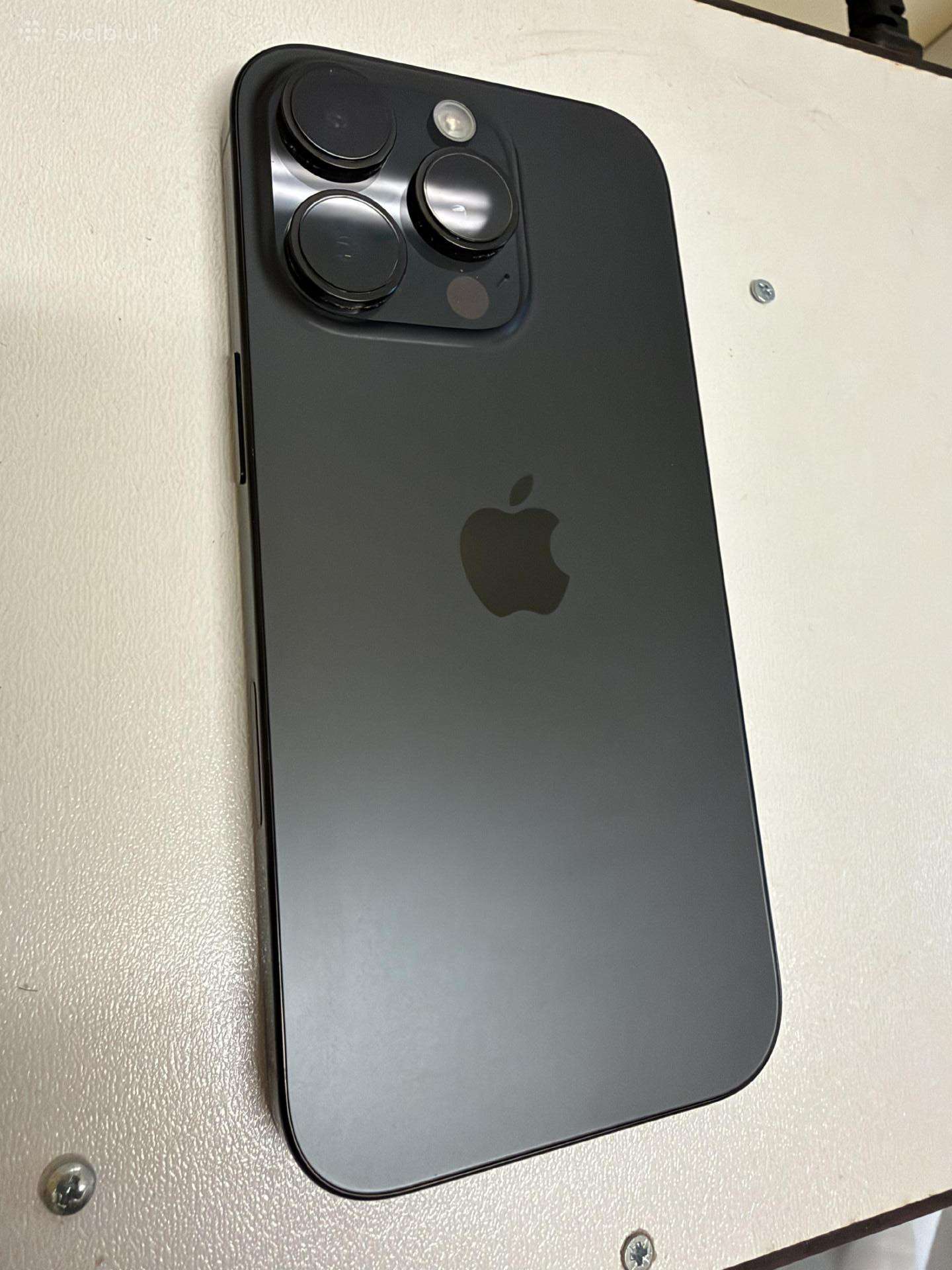 iPhone 16 Pro