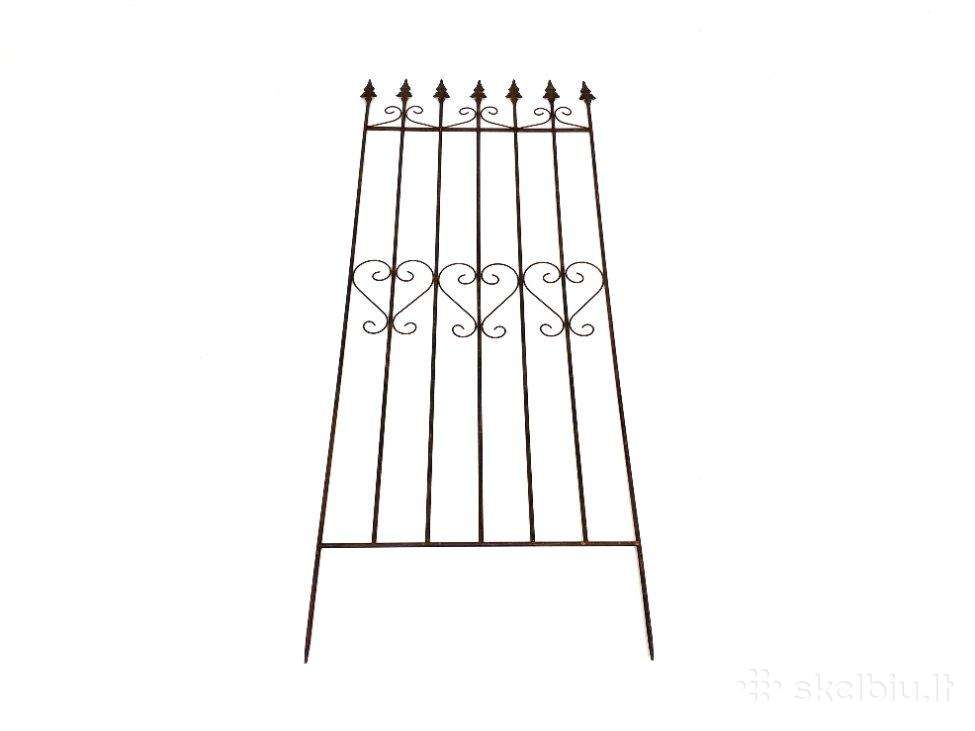 Įsmeigiama atrama augalams iš metalo 3v