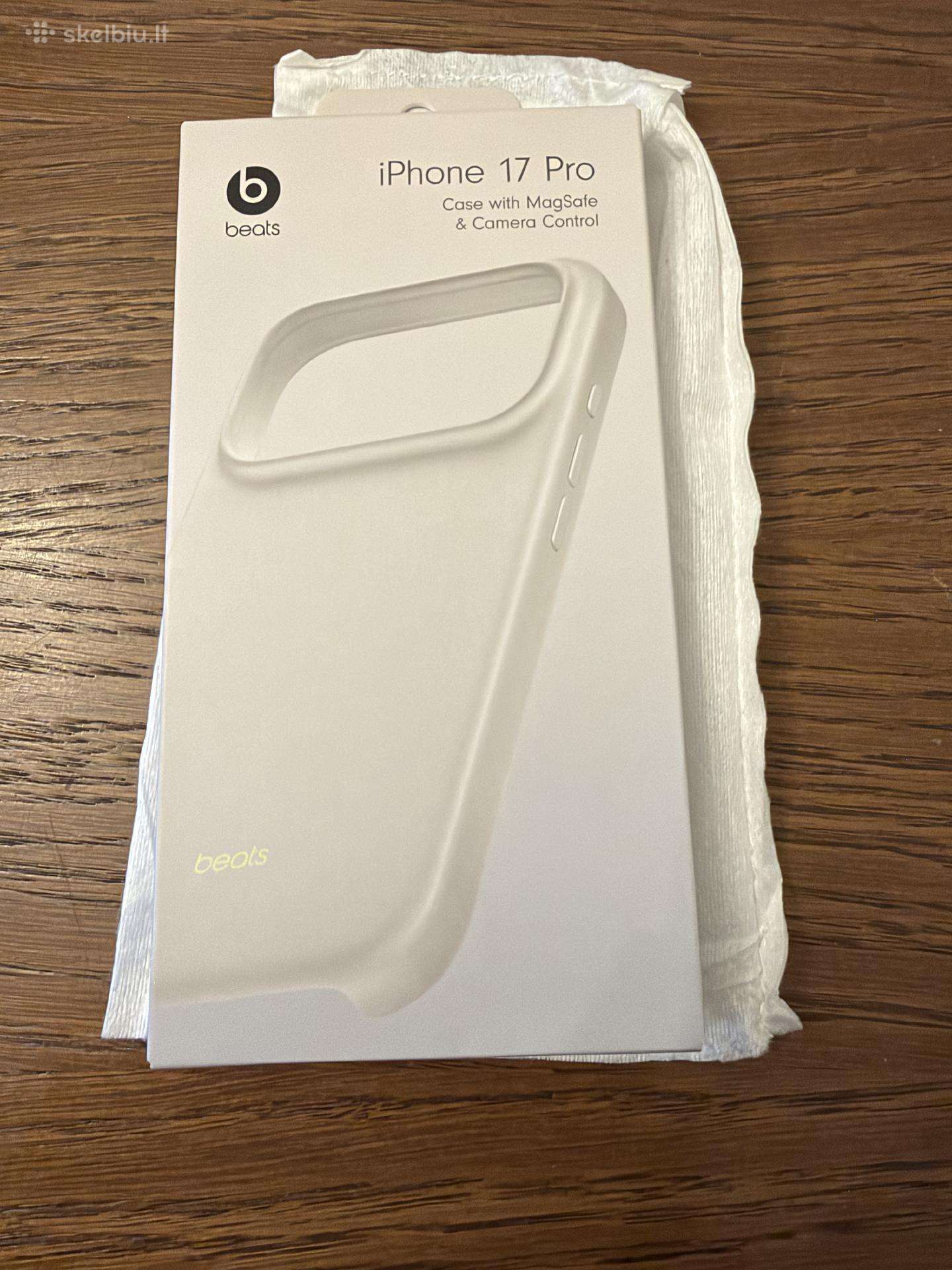 Beats iPhone 17 pro dėklas