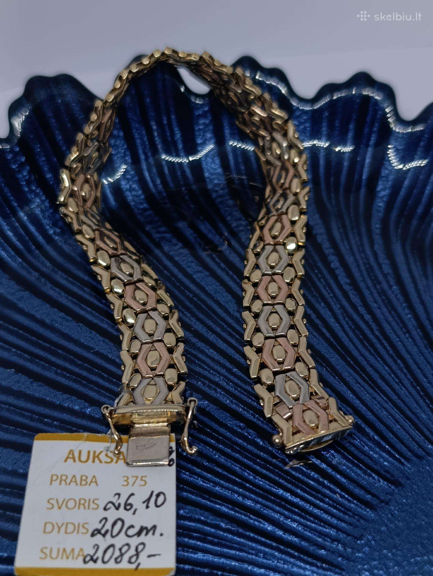 Auksinė apyrankė