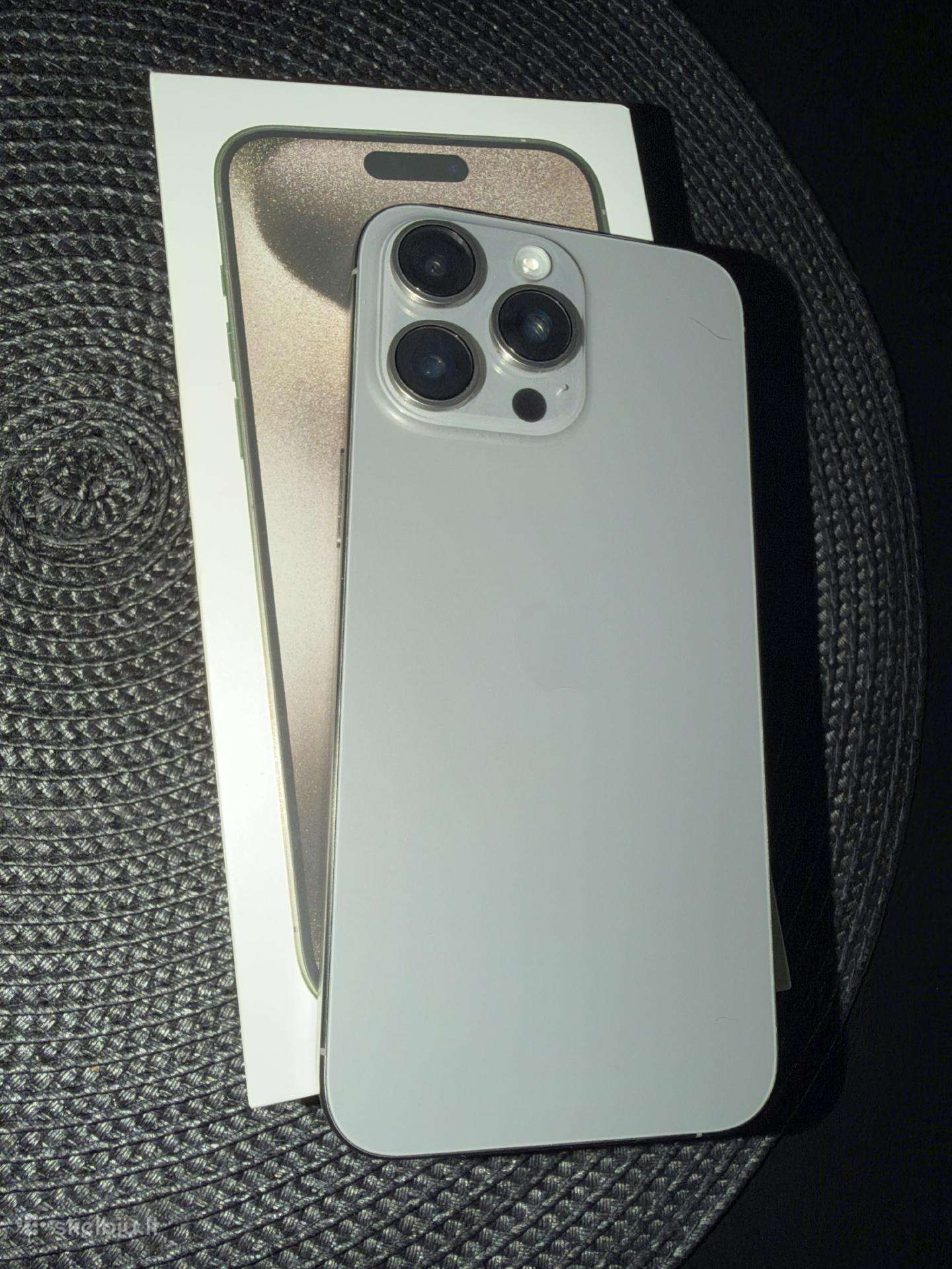 iPhone 15pro Max 256gb