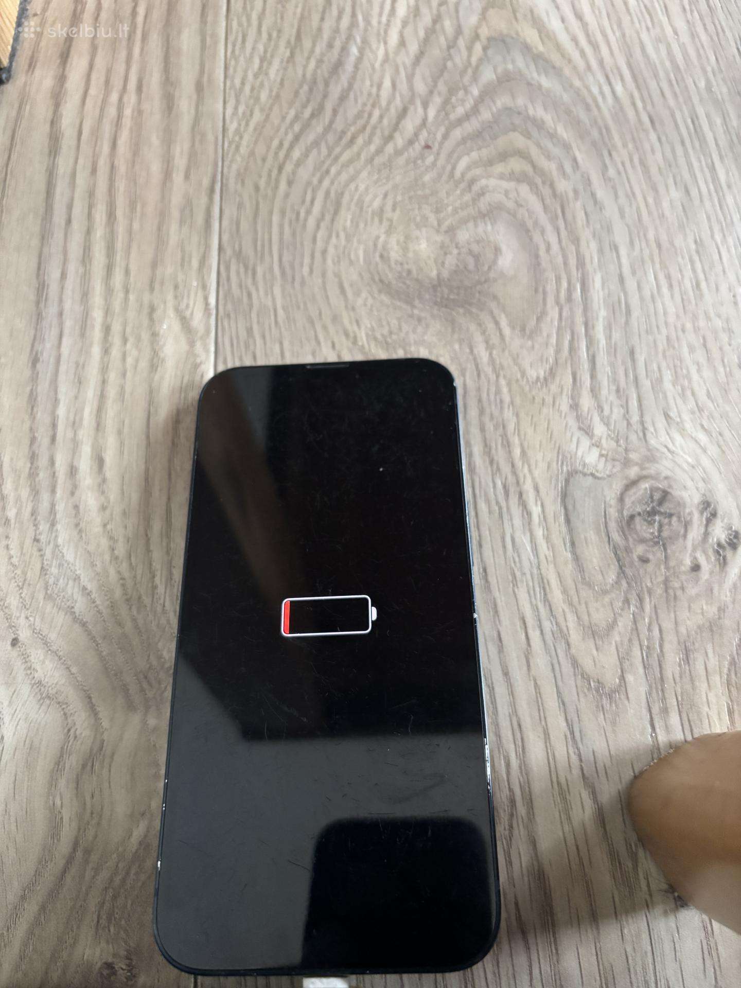 iPhone 13