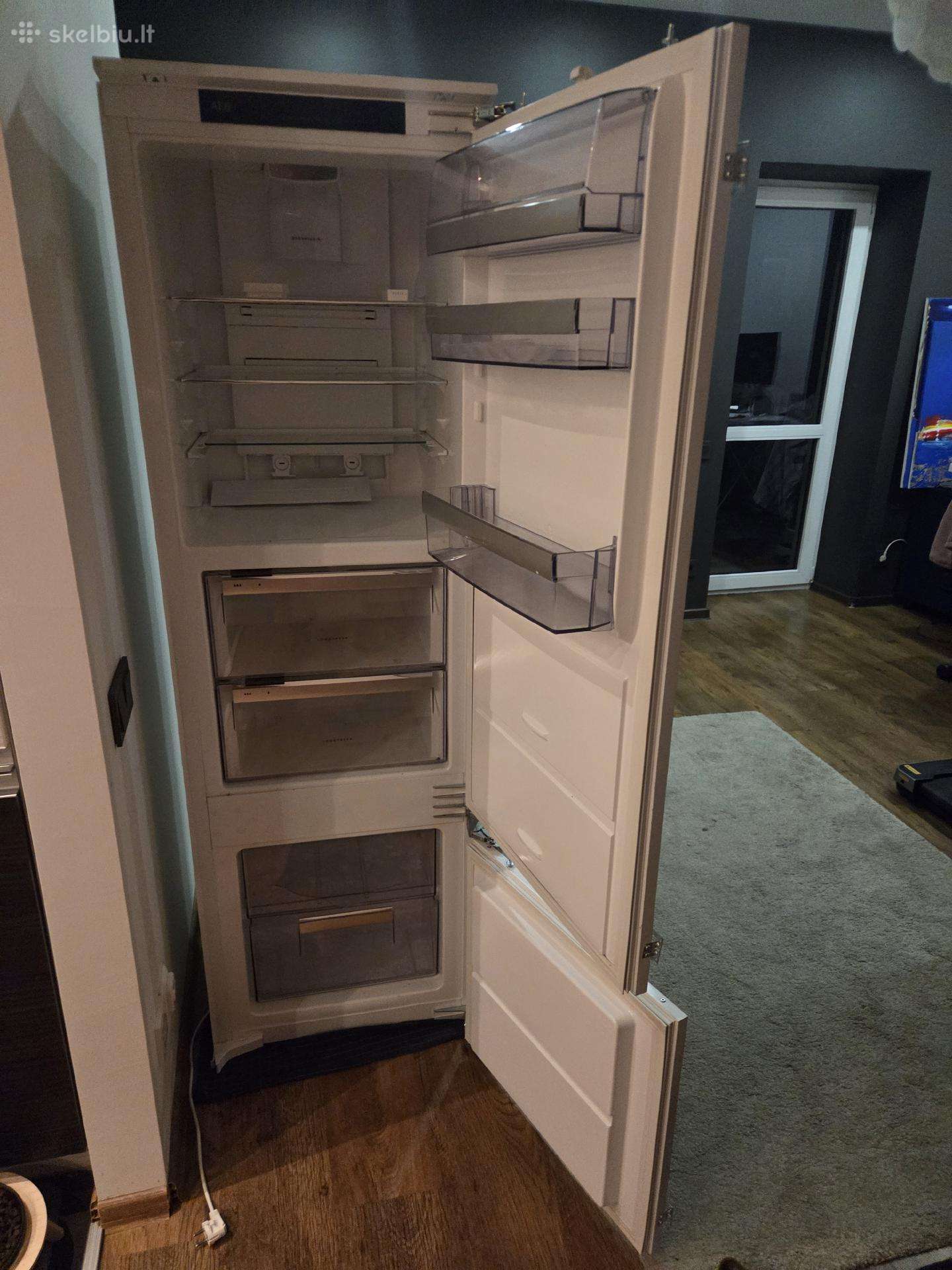 Imontuojamas saltytuvas Aeg Sce81816zf