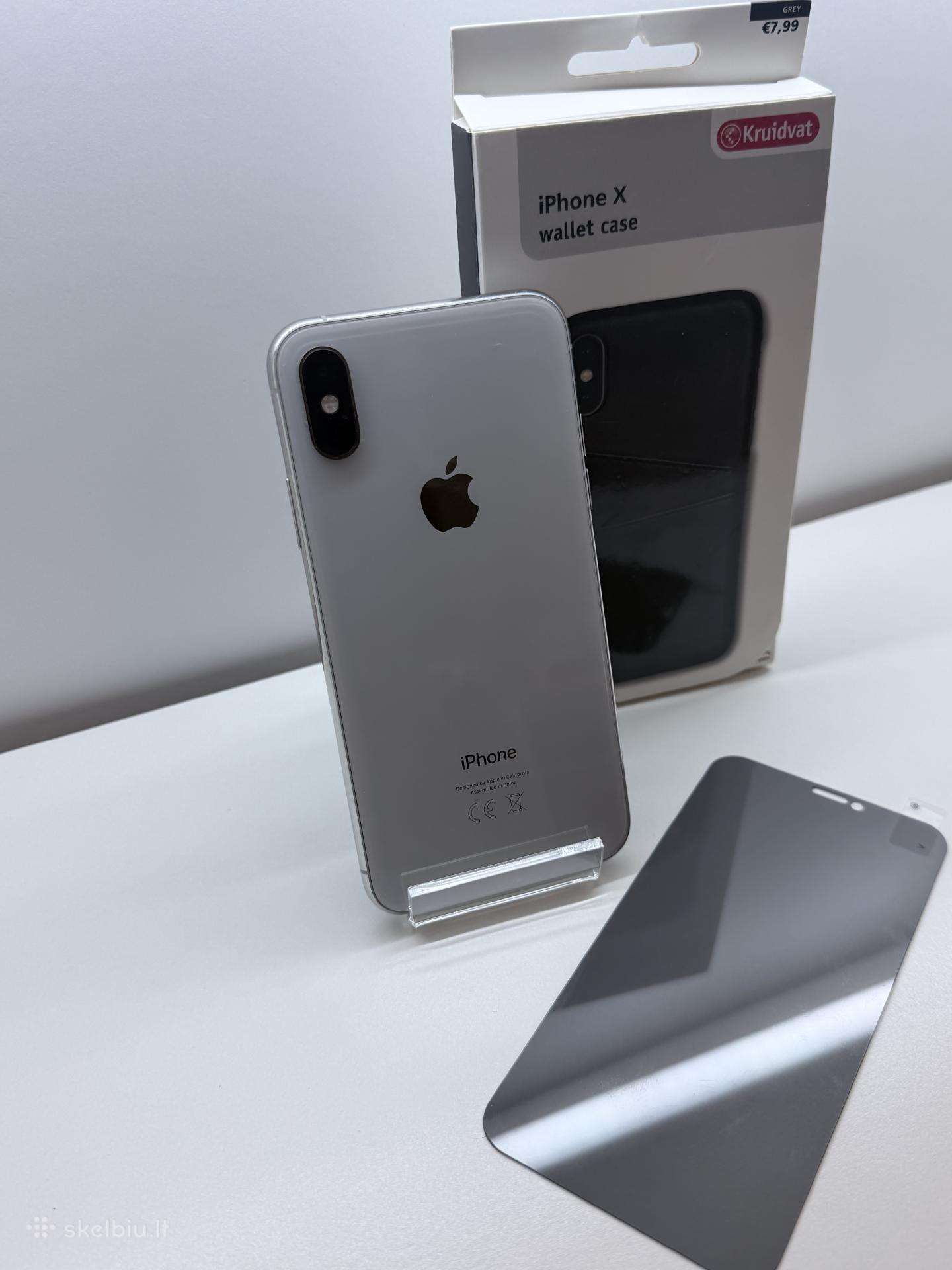 iPhone XS - 93% baterija