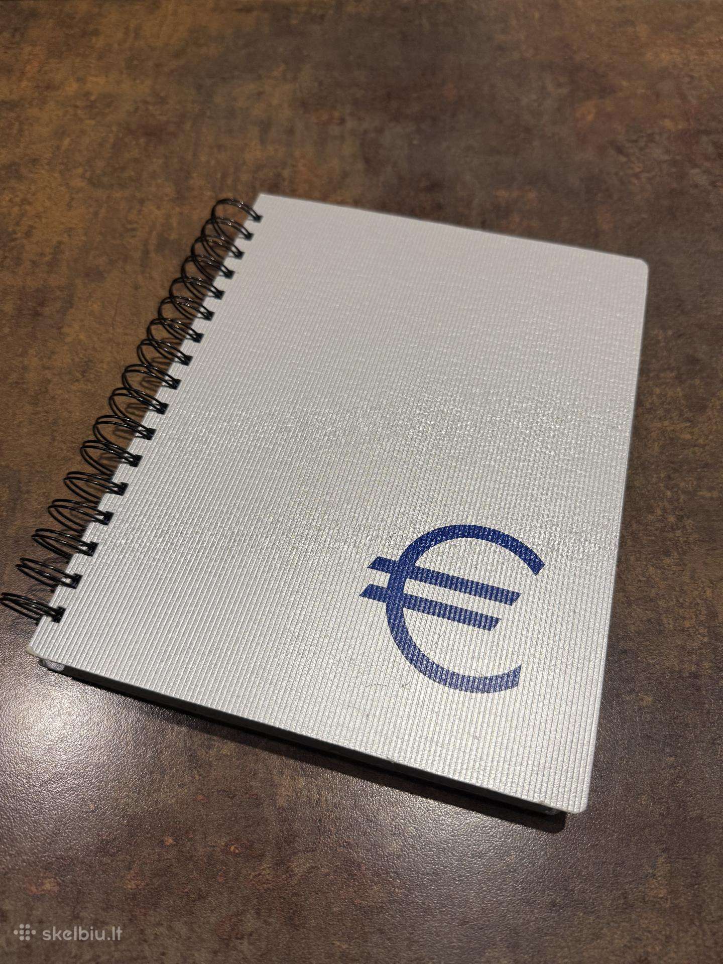 Euro monetų kolekcionavimo albumas.
