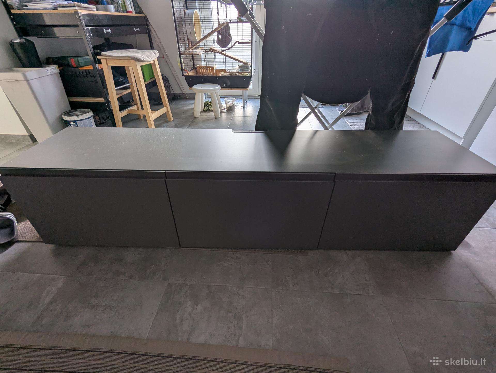Parduodama pirkta Ikea TV spintelė (pakabinama)
