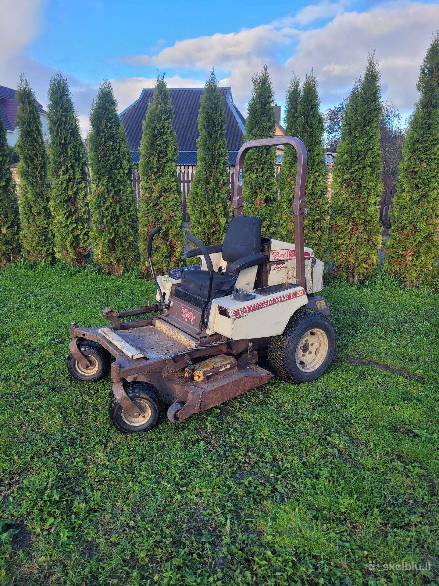 Dyzelinis nulinio apsisukimo Grasschopper 321d