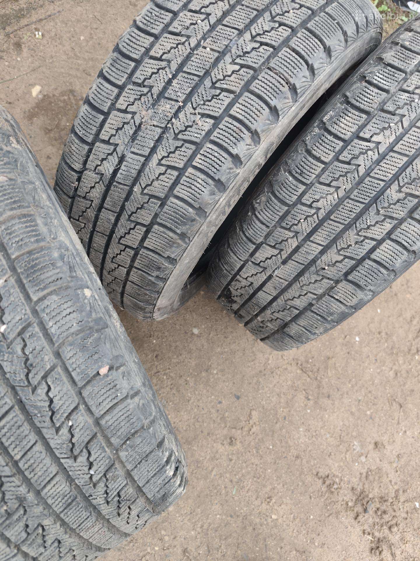 Parduodu padangas r16 205 55 ms