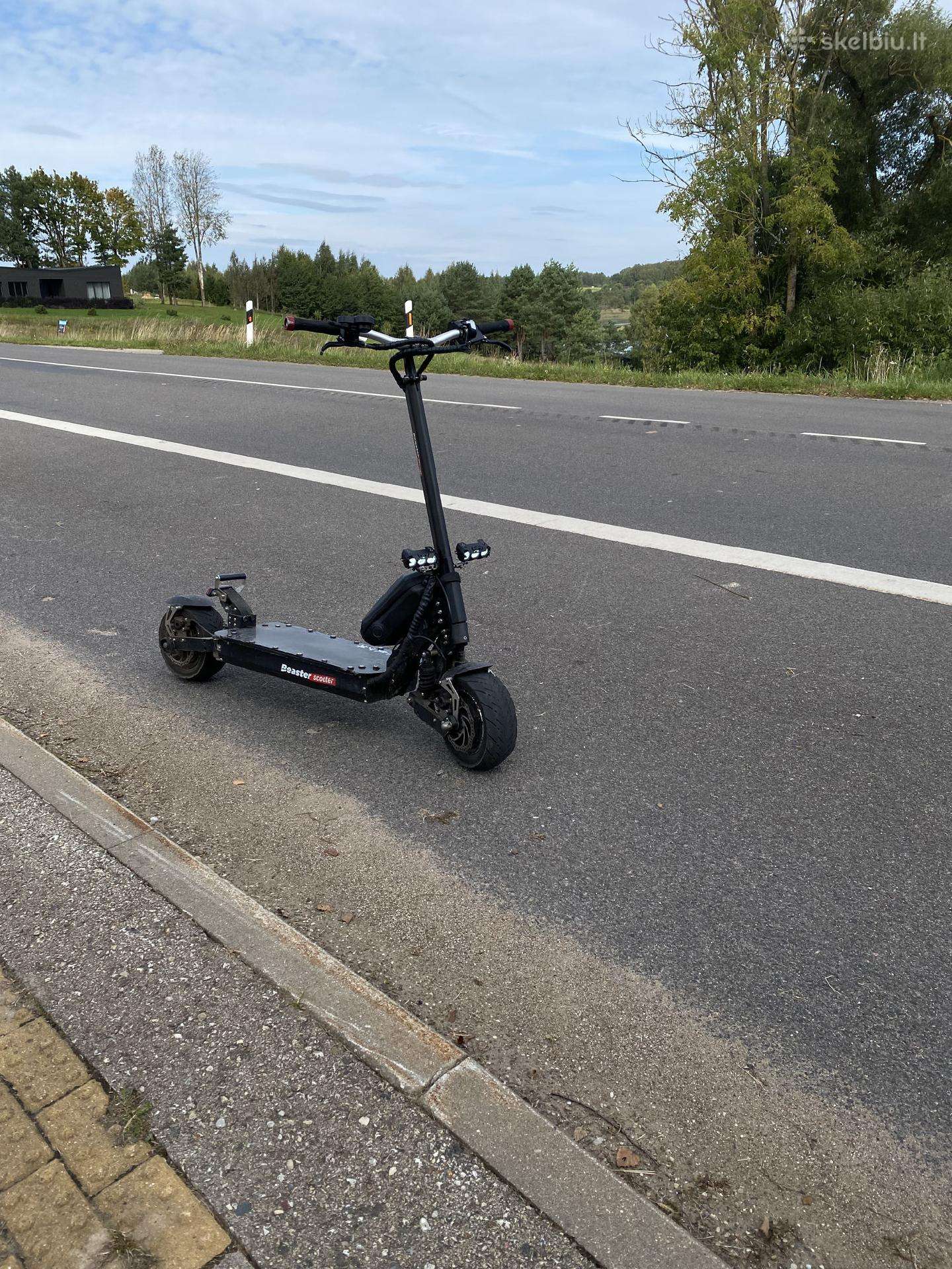 Elektrinis paspirtukas Beaster bs66