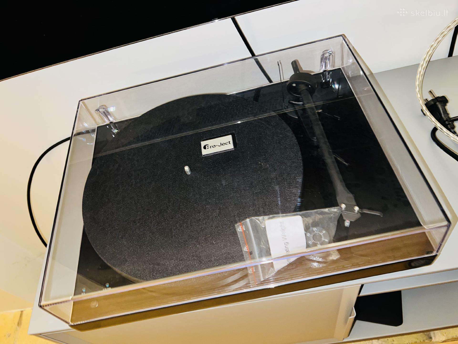 Patefonas Pro-ject Debut Recordmaster Black Piano