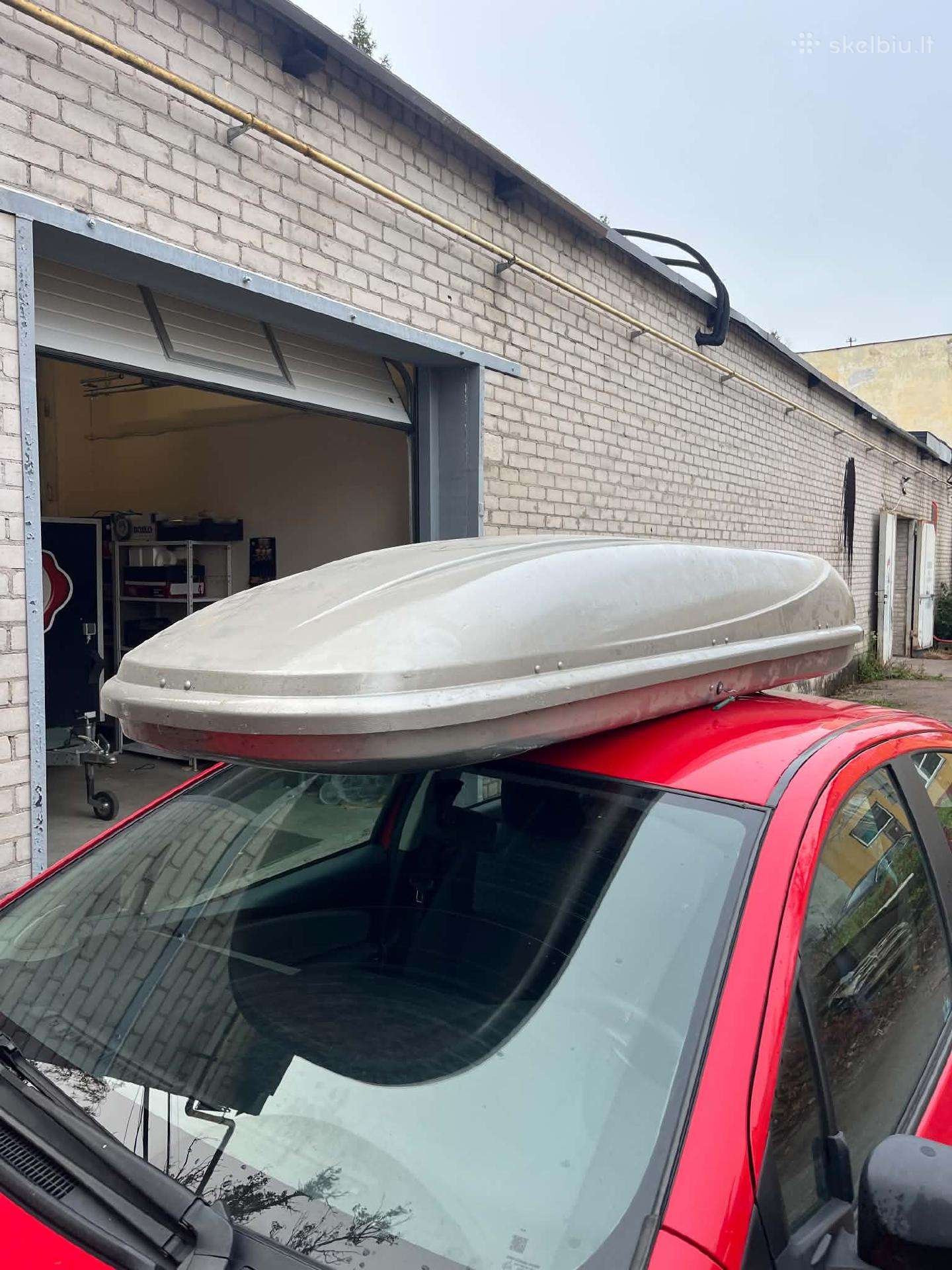 Automobilio stogo bagažinė