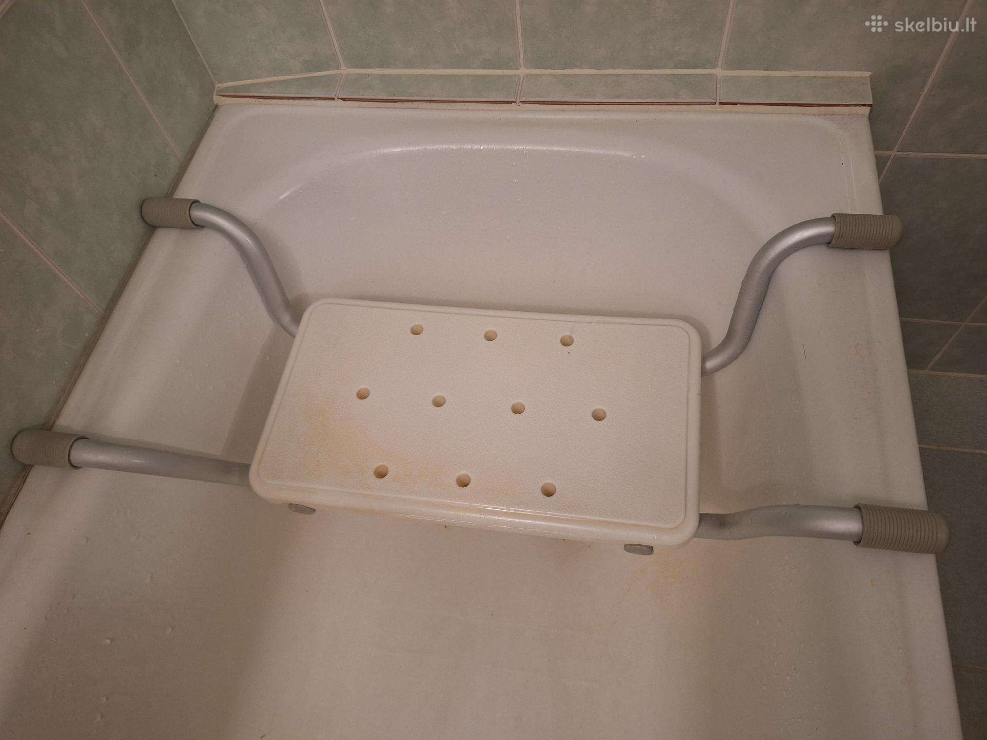 Vonios kėdė senjorams