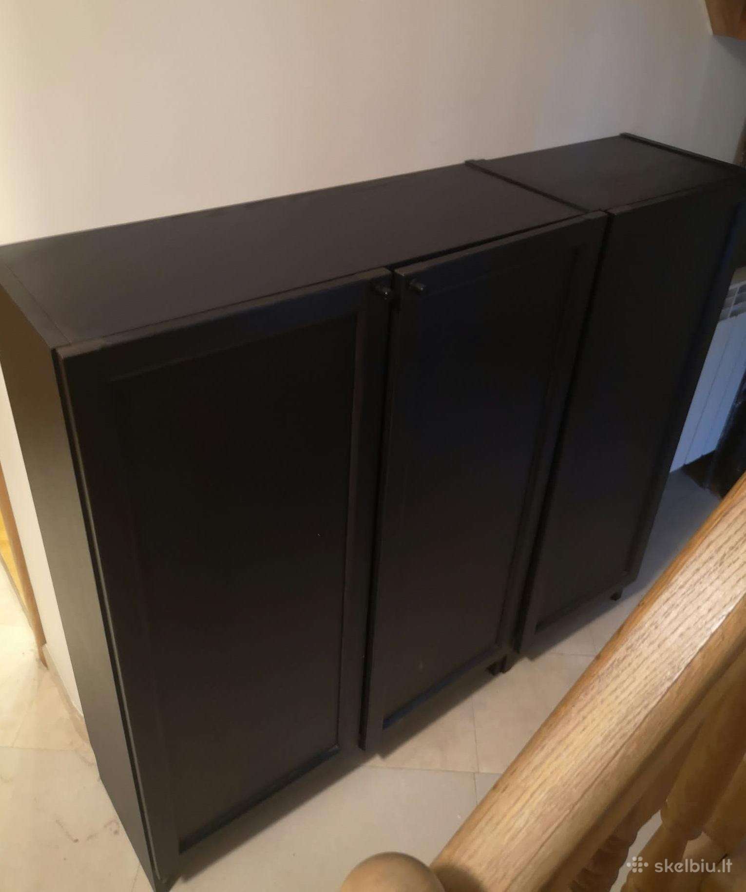 Ikea Billy knygų spinta ir spintelės