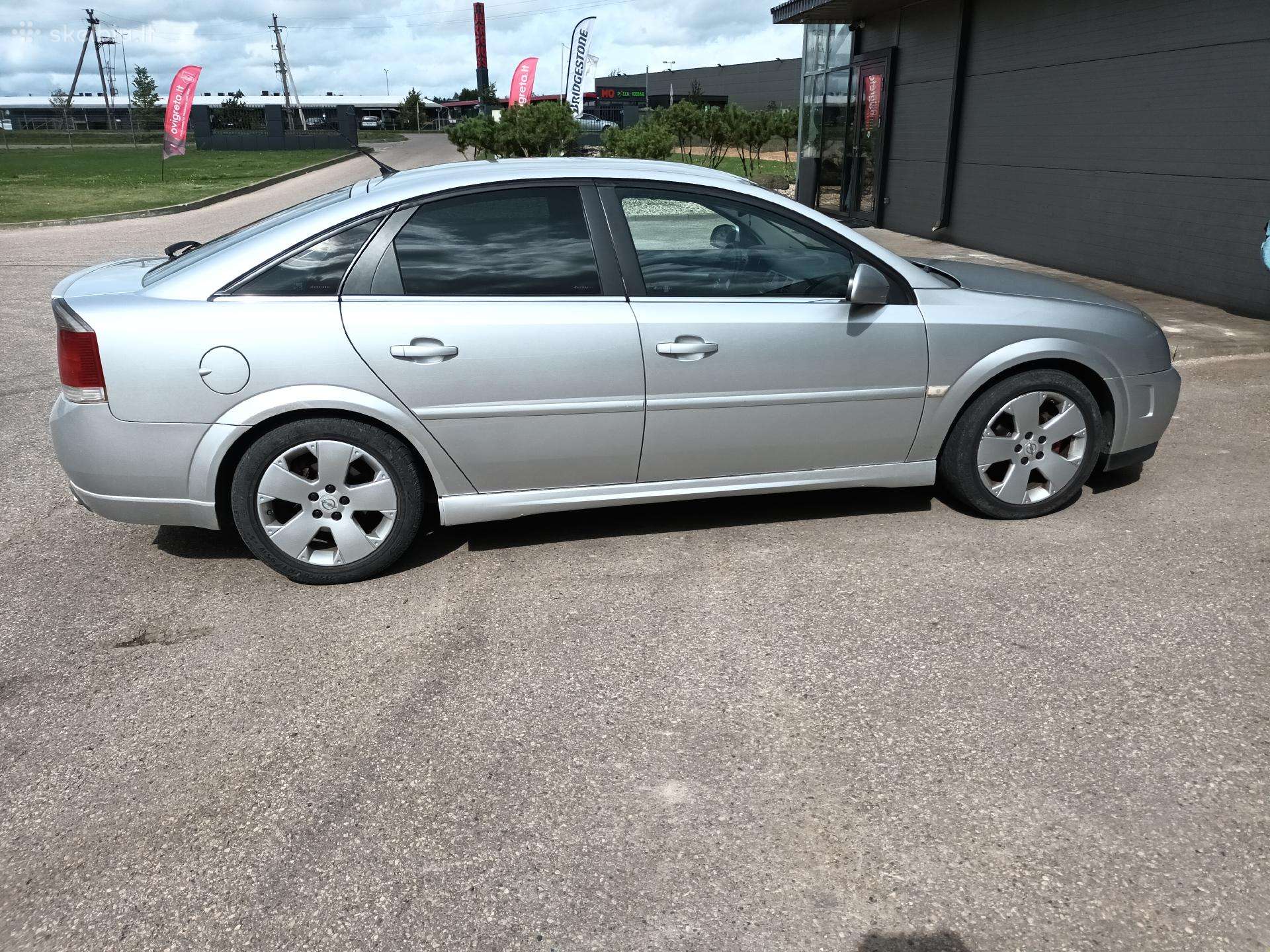 2 komplektai Opel ratų, po 150vnt