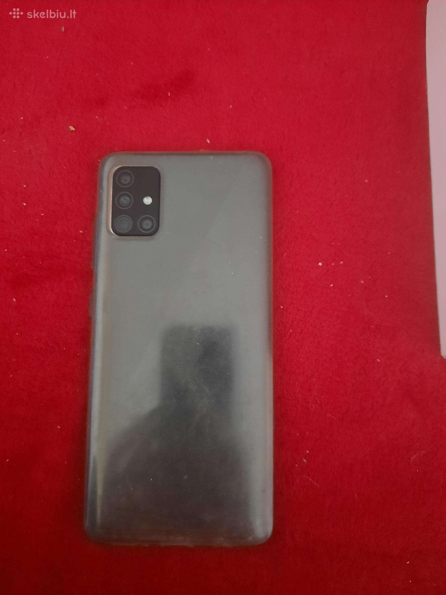 Labai geras veikiantis telef 128gb bat100% 20€