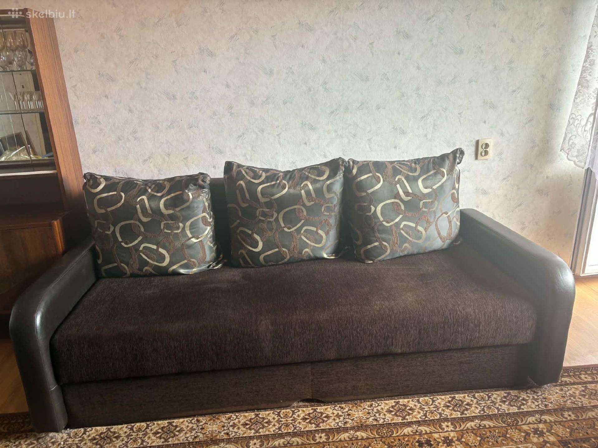 Išskleidžiama naudota sofa lova