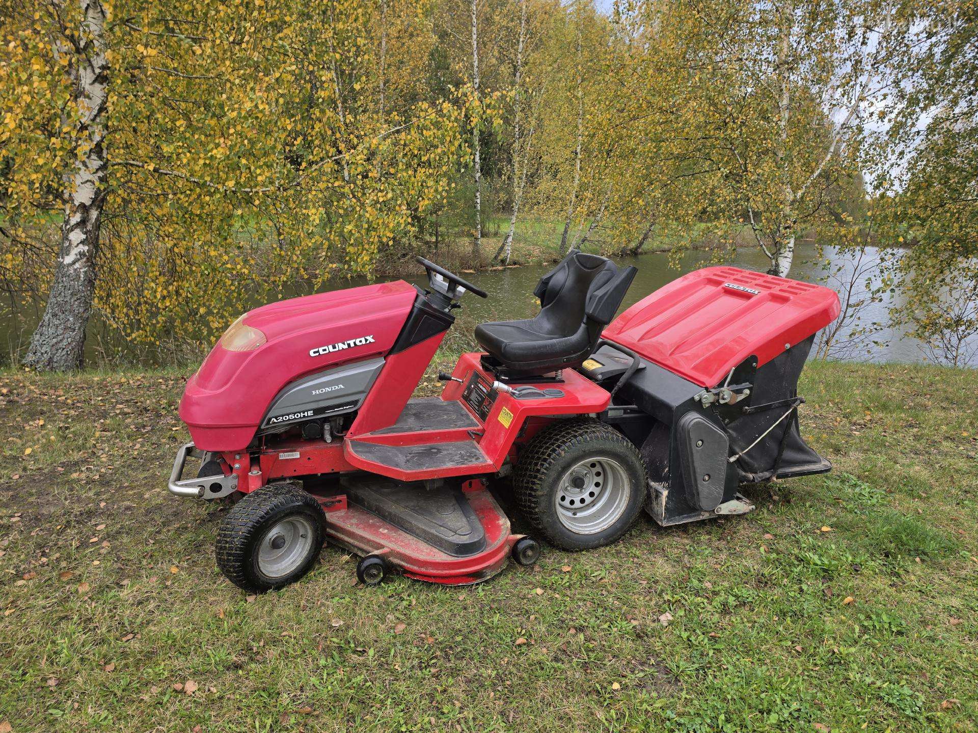 Sodo traktorius Countax A2050he