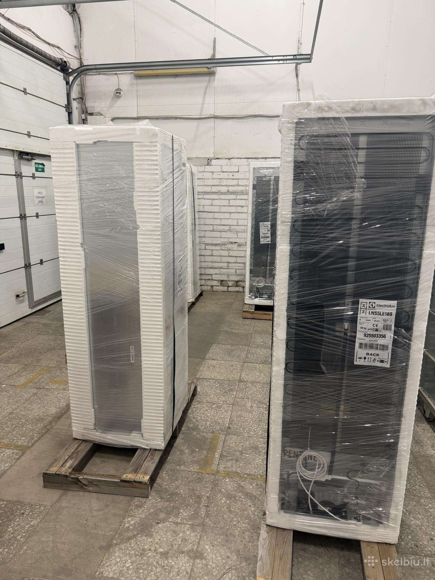 Nauji Aeg ir Electrolux įmontuojami šaldytuvai