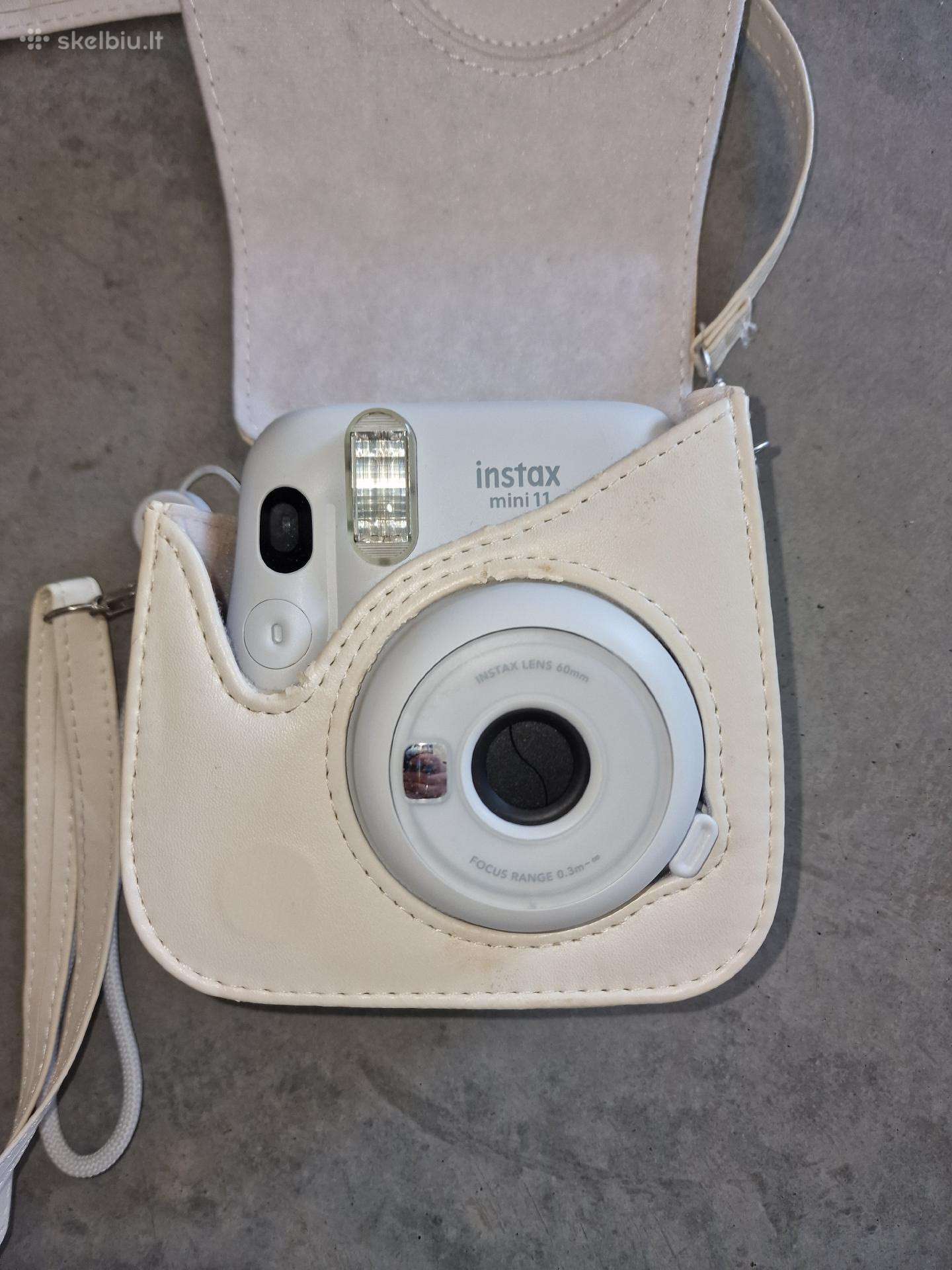 Instax Mini 11 momentinis fotoaparatas su dėklu