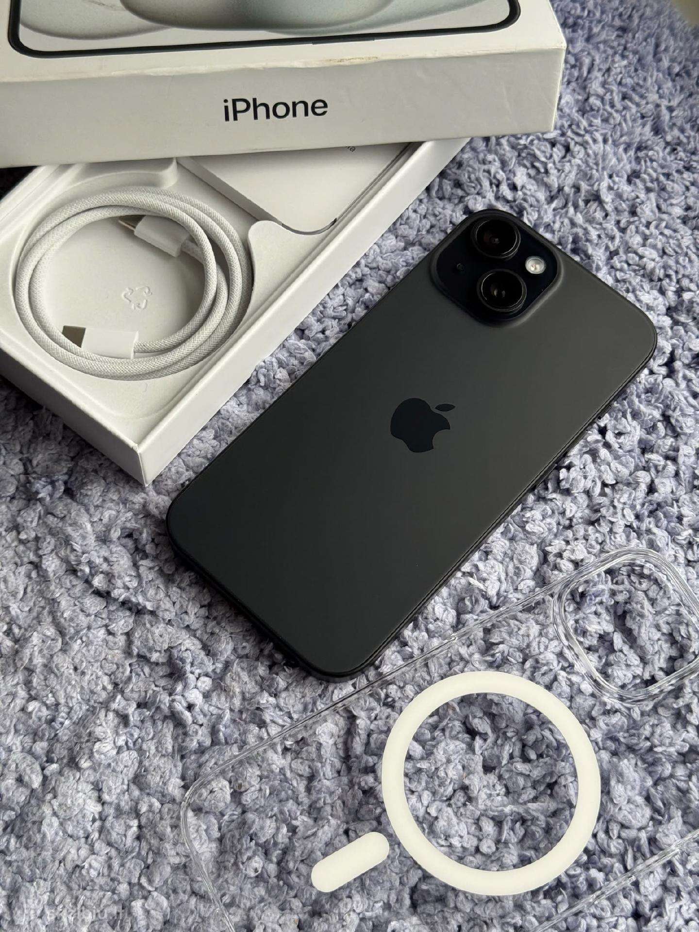 iPhone 15 128gb