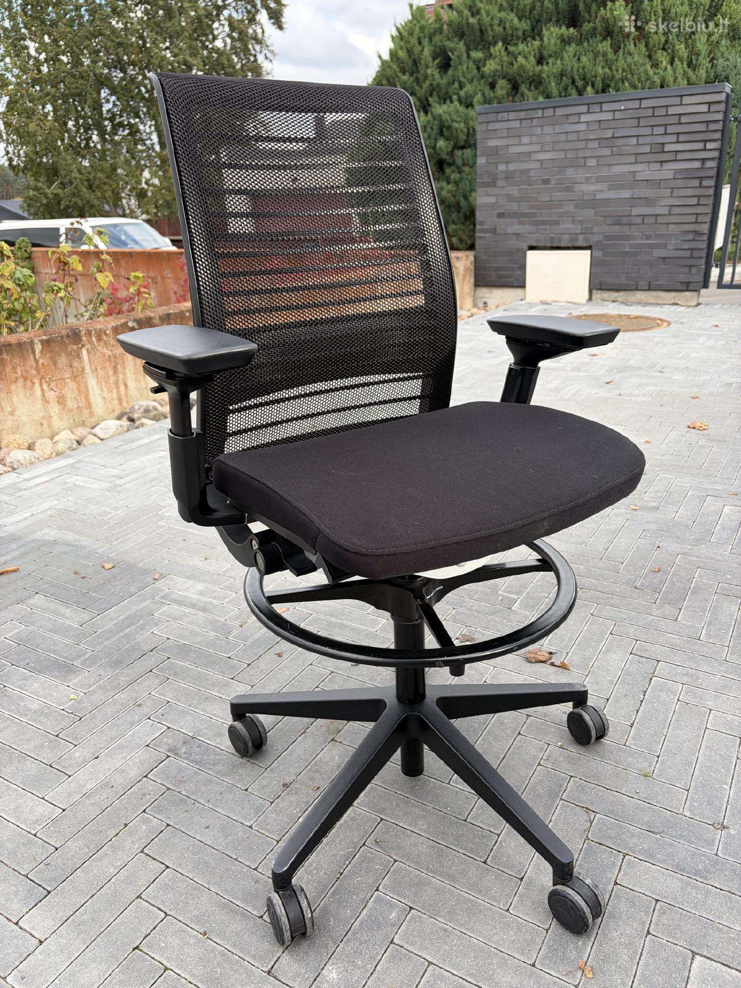 Steelcase Think V2 itin aukšta ergonominė kėdė