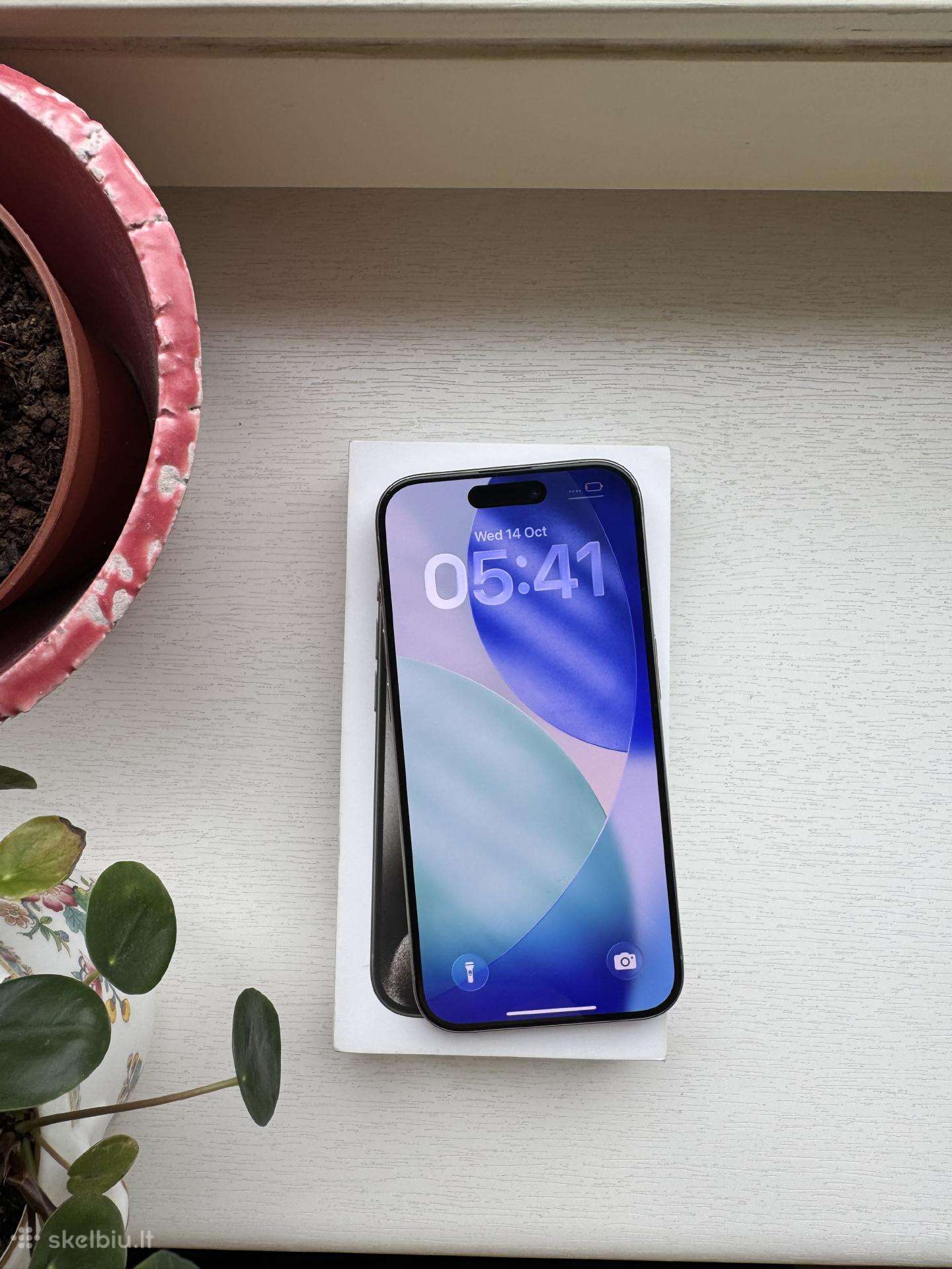Apple iPhone 15 pro 256gb 89% battery health