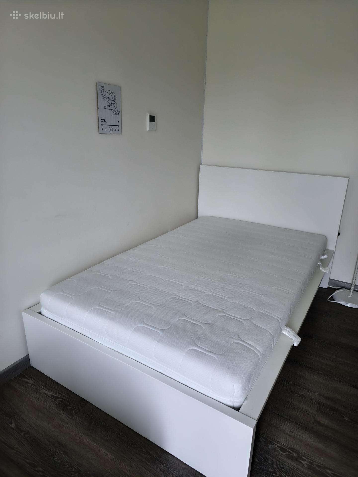 Puikios buklės lova su čiužiniu 120x200