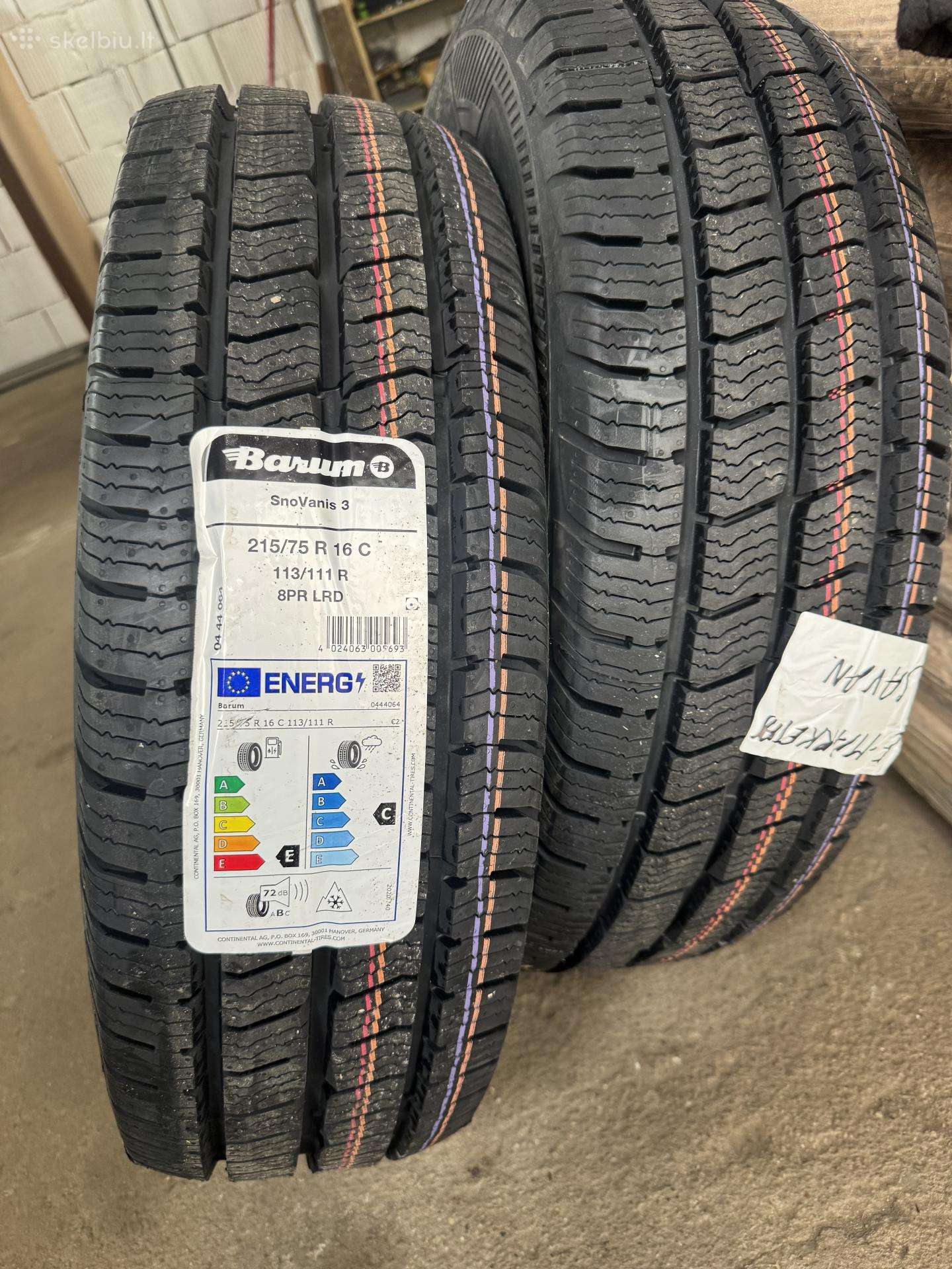 Naujos padangos 215 75 r16c