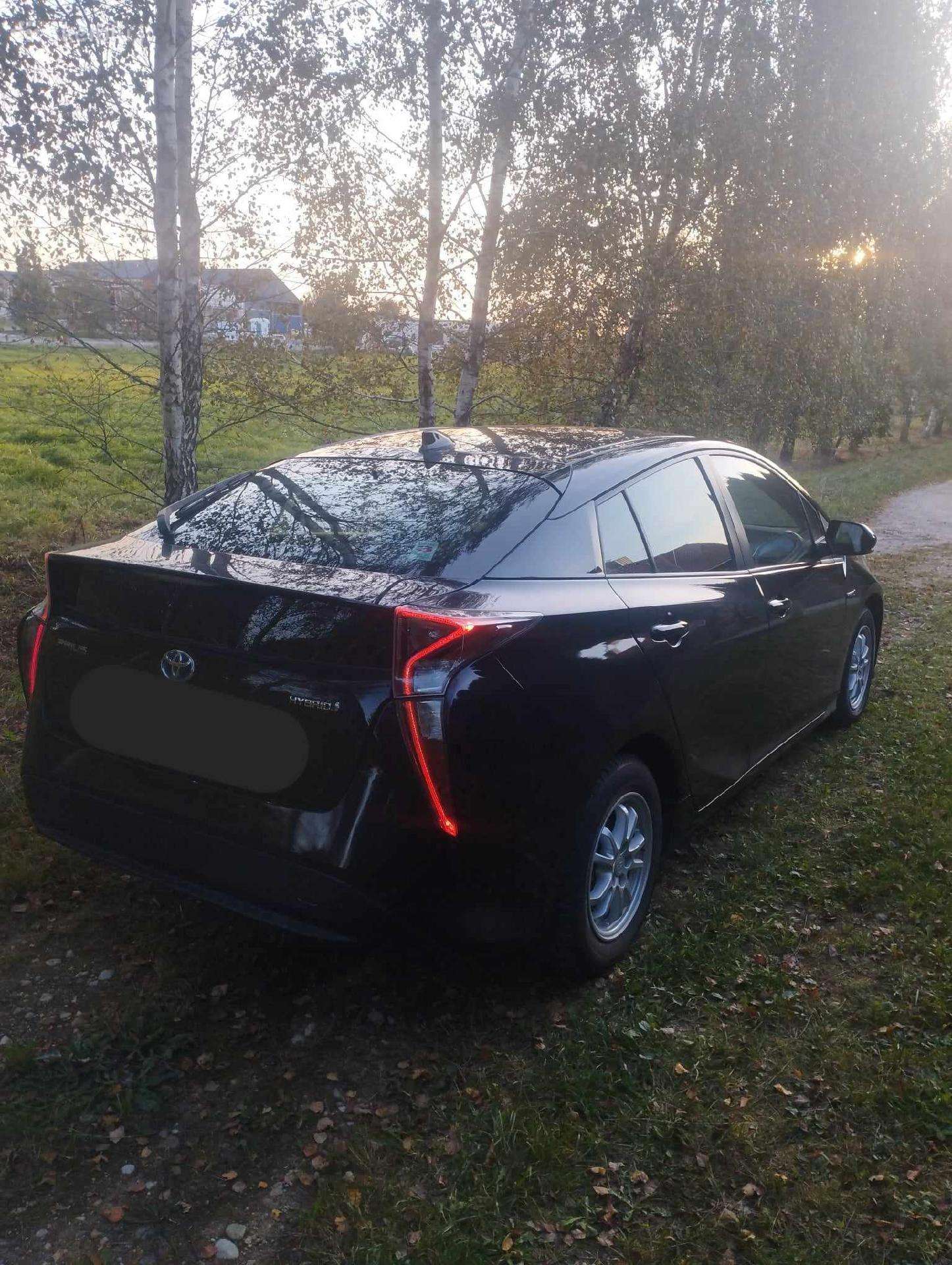 Toyota Prius, hečbekas