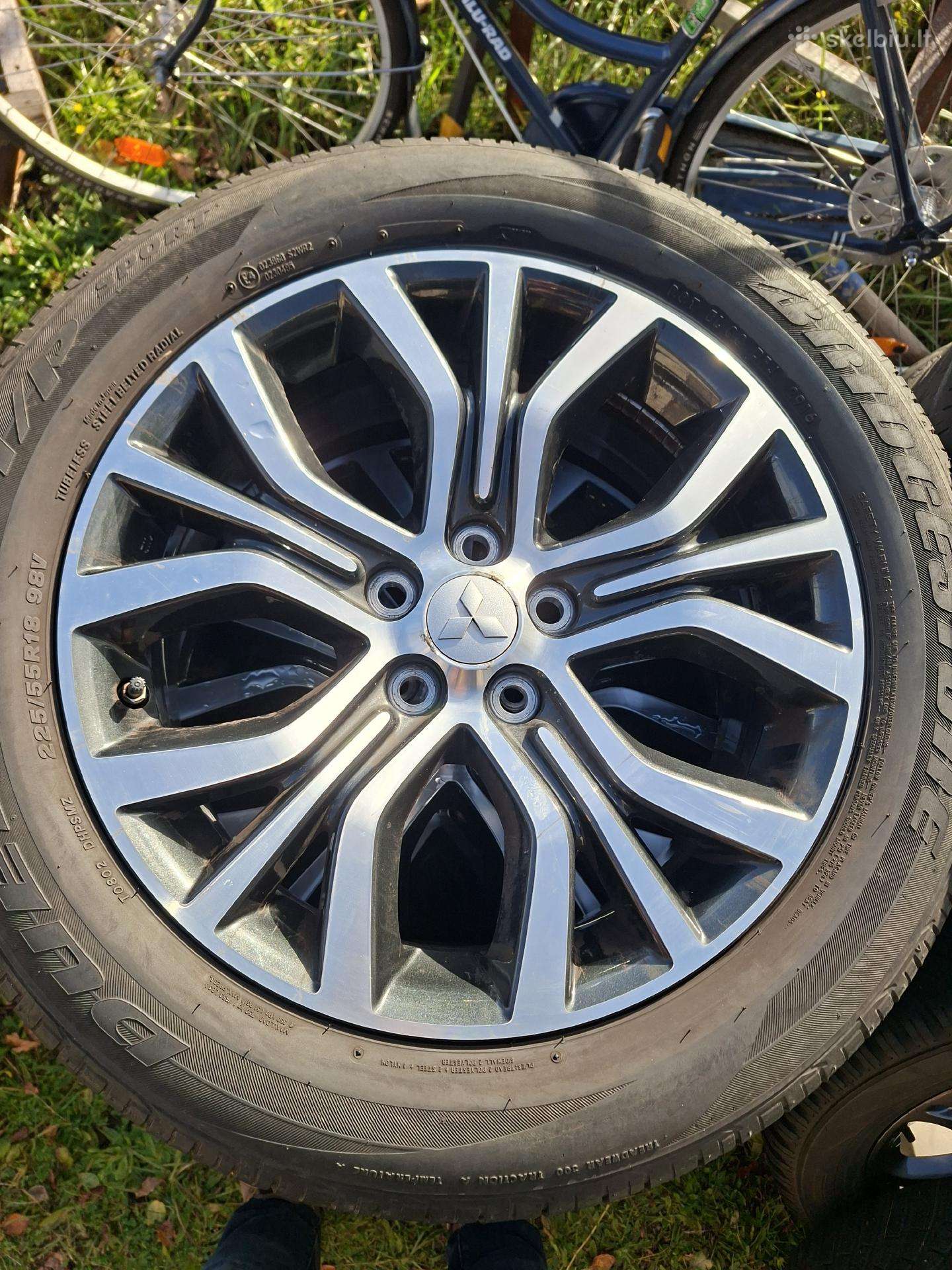 Ratai r18 5114,3 su vasarinėmis padangomis