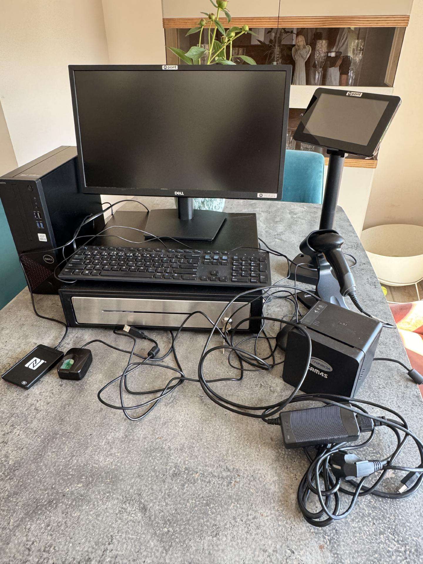 Dell kompiuteris Intel Core i3 visa kasos sistema