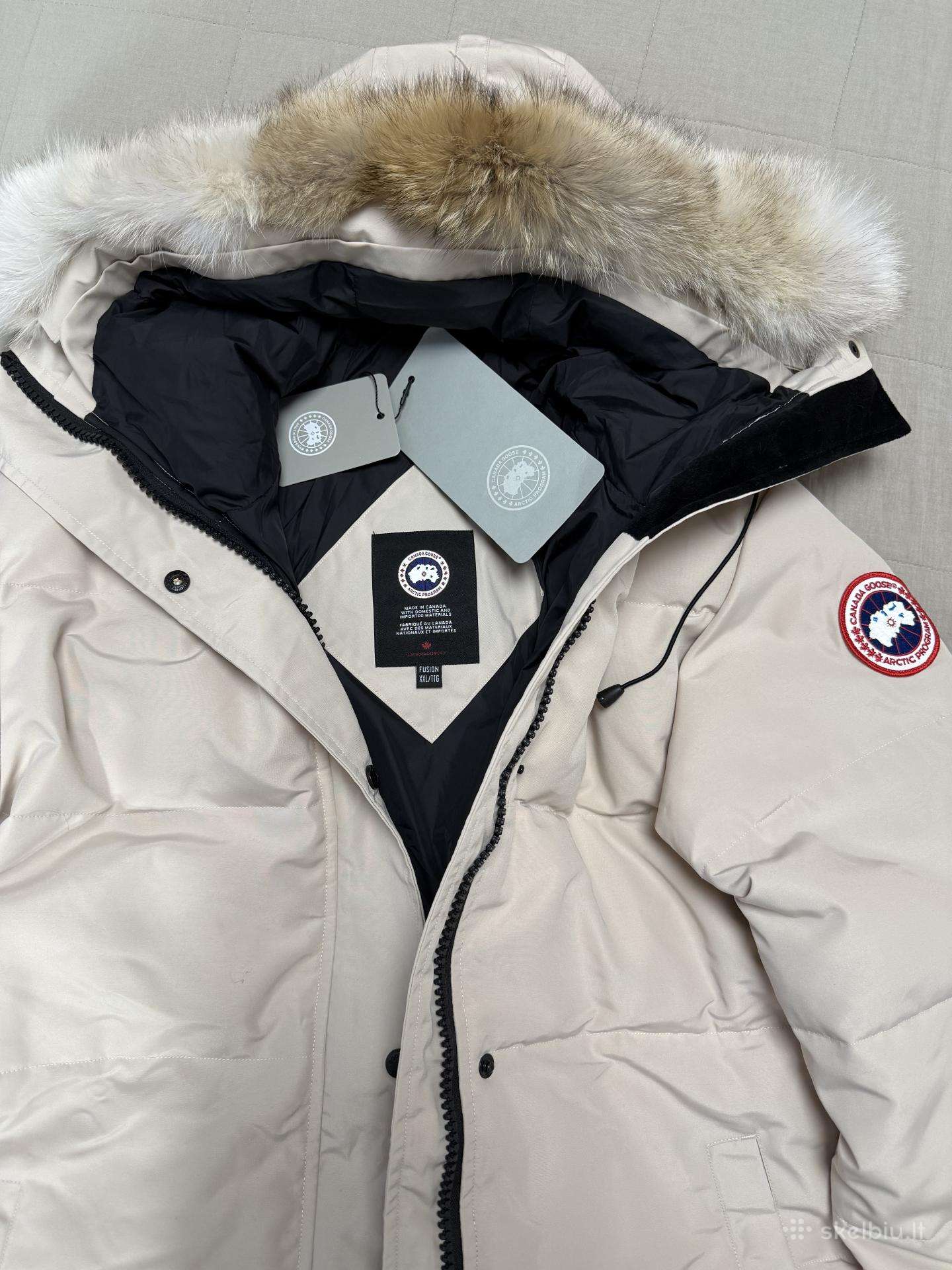 Canada Goose pukine striuke