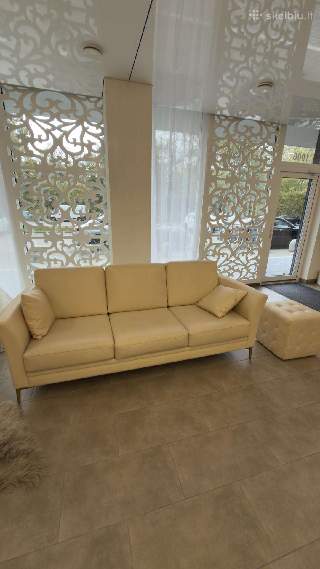 Parduodama naudota sofa ir pufas